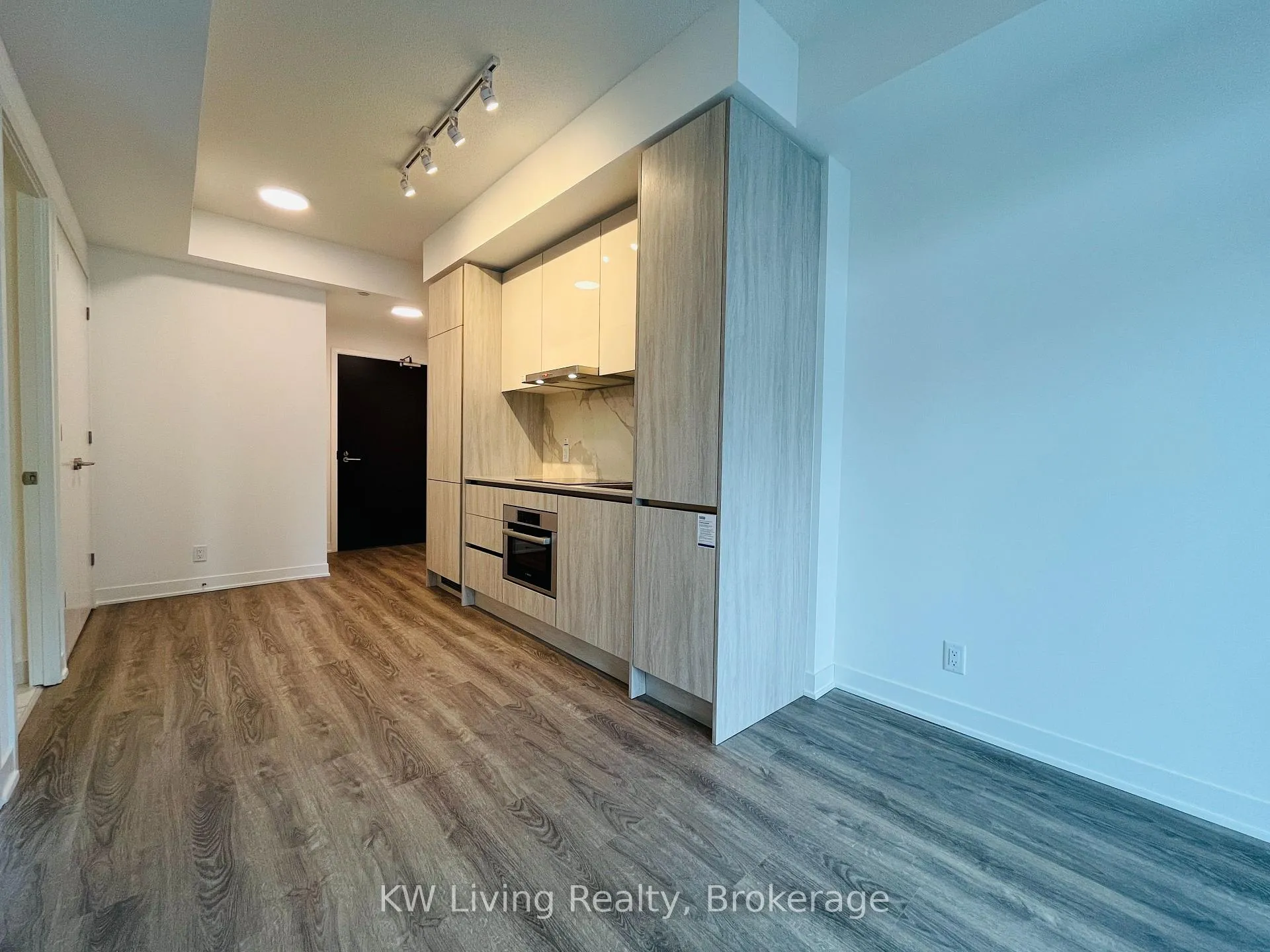 Photo 2 of Unit 1816, 180 Front Street, Toronto, Moss Park — HOMEH