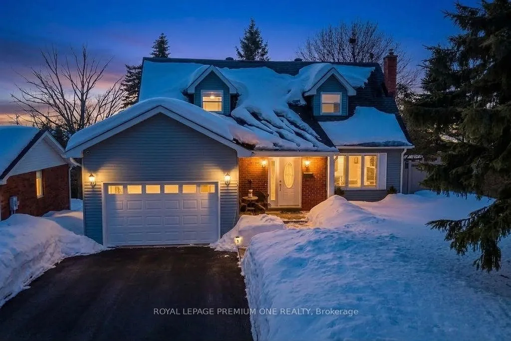 Photo 2 of 7 Mariposa Drive, Orillia — HOMEH
