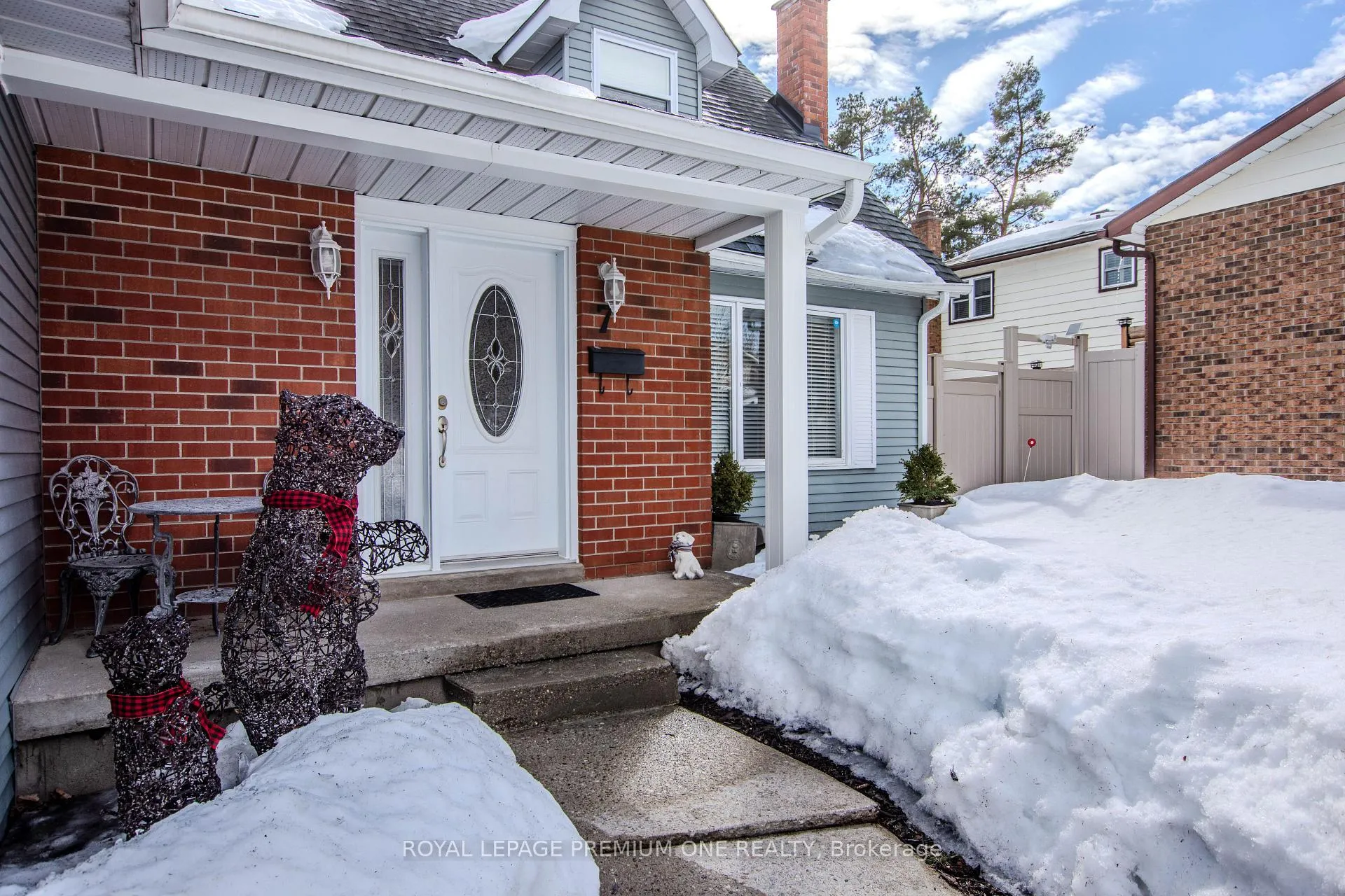 Photo 5 of 7 Mariposa Drive, Orillia — HOMEH