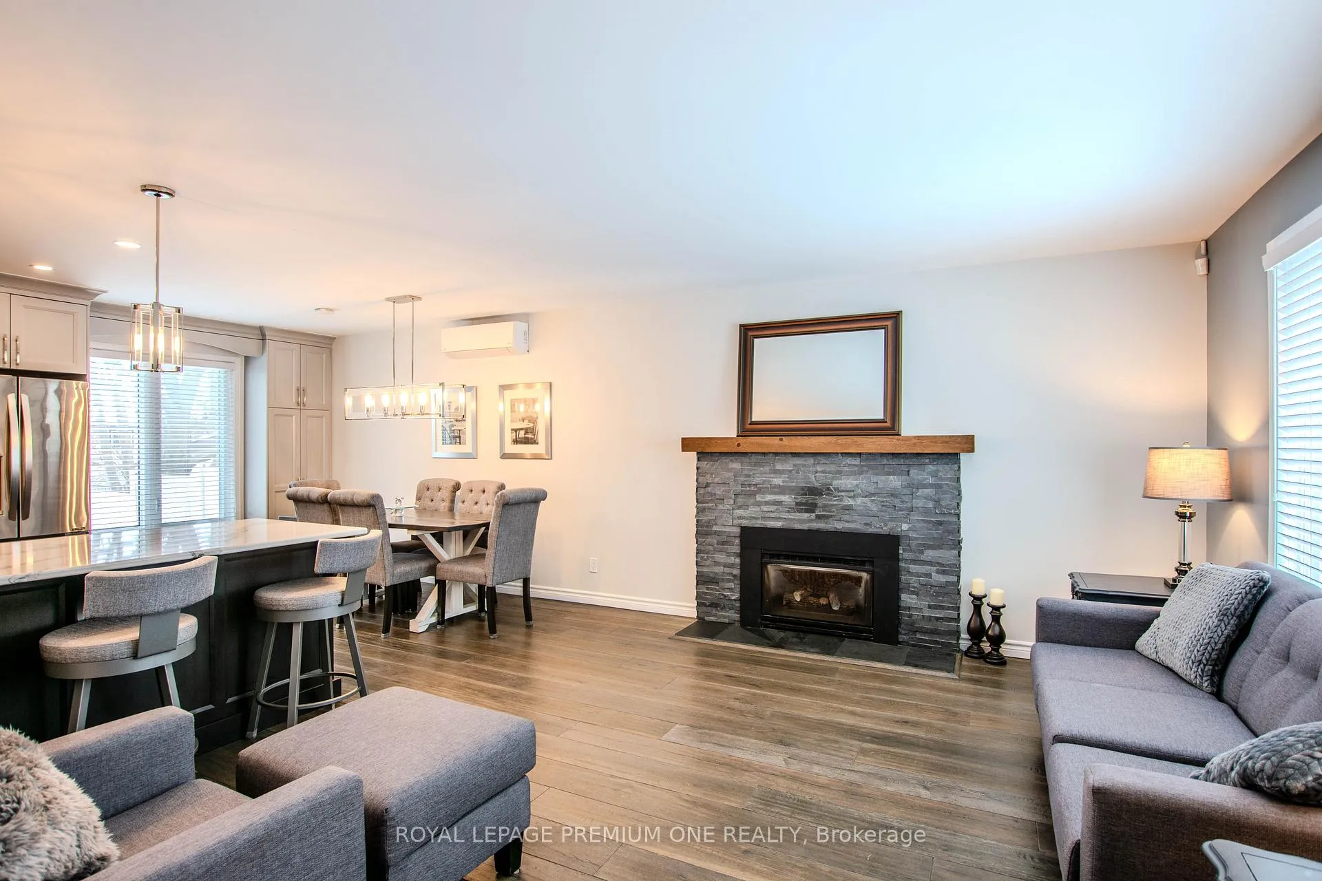 Photo 8 of 7 Mariposa Drive, Orillia — HOMEH