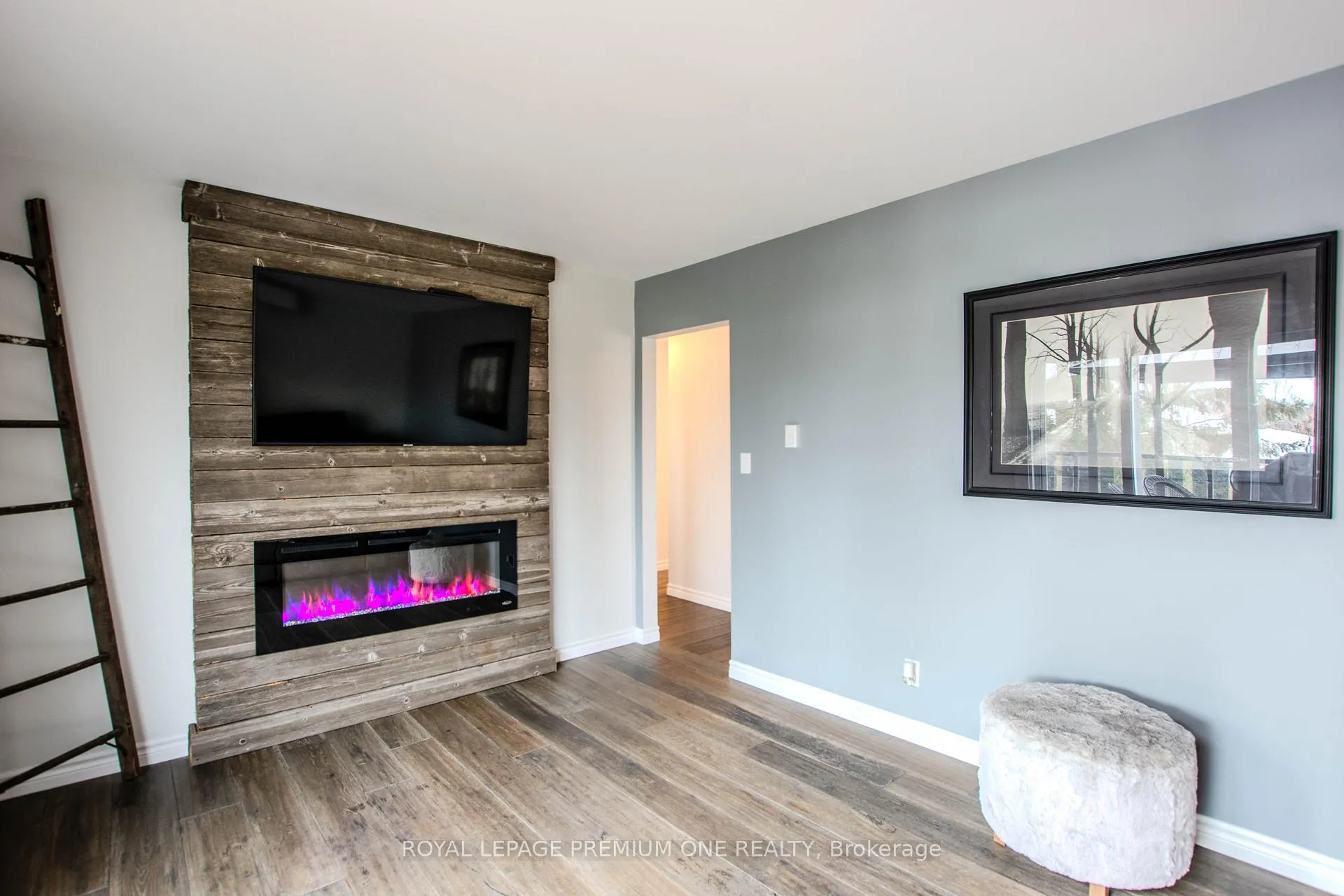 Photo 21 of 7 Mariposa Drive, Orillia — HOMEH