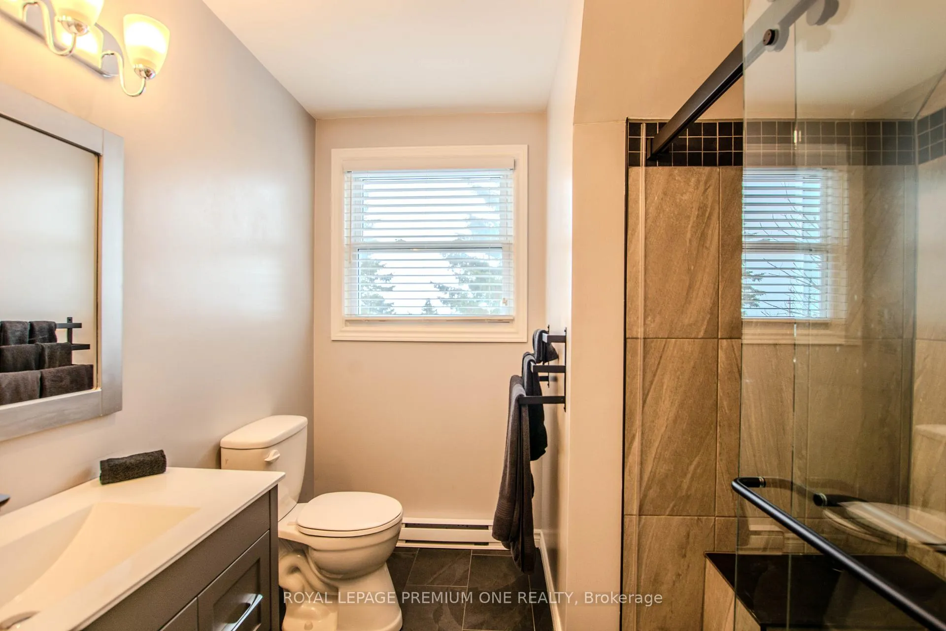 Photo 27 of 7 Mariposa Drive, Orillia — HOMEH