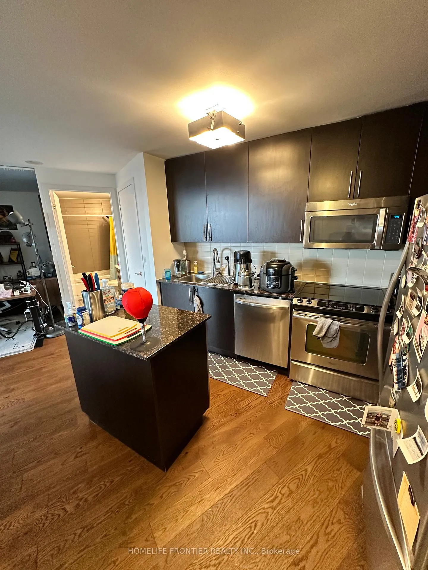 Photo 3 of Unit 912, 60 Berwick Avenue, Toronto, Yonge-Eglinton — HOMEH