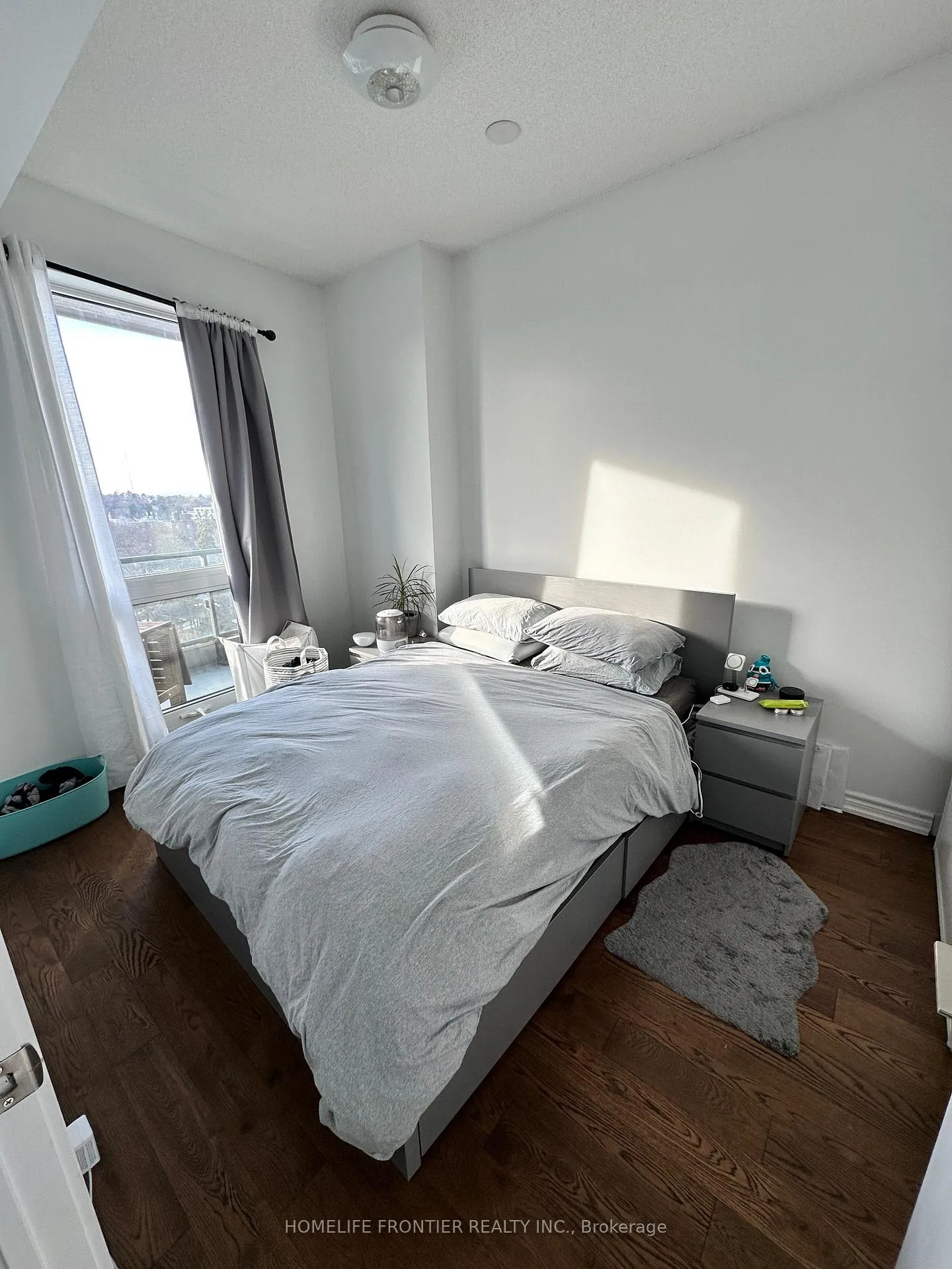 Photo 8 of Unit 912, 60 Berwick Avenue, Toronto, Yonge-Eglinton — HOMEH