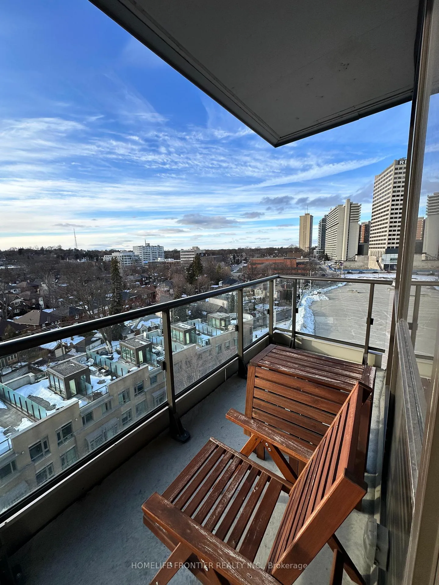 Photo 13 of Unit 912, 60 Berwick Avenue, Toronto, Yonge-Eglinton — HOMEH