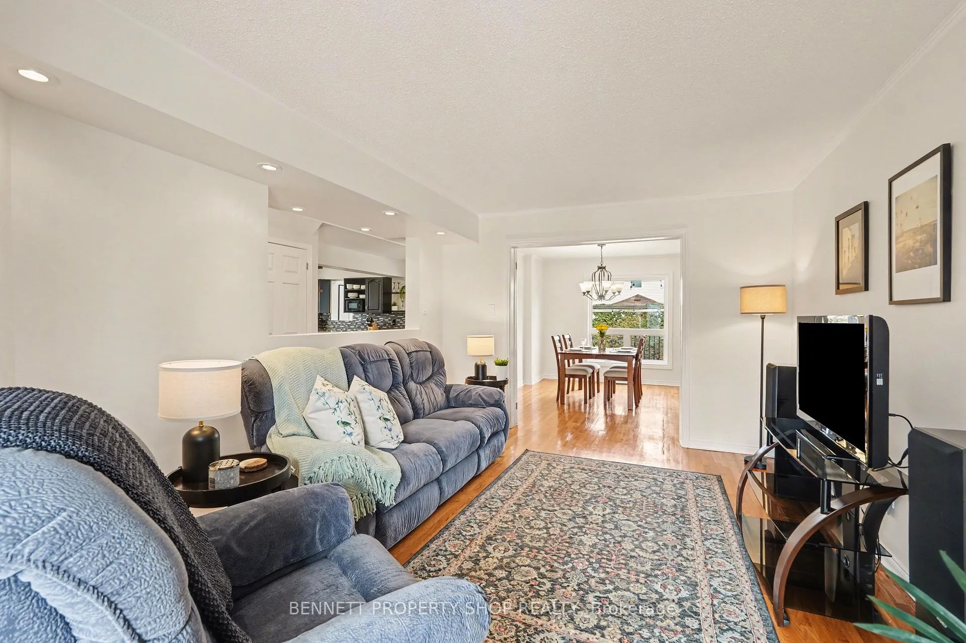 Photo 9 of 53 Filion Crescent, Ottawa, Kanata - Bridlewood — HOMEH