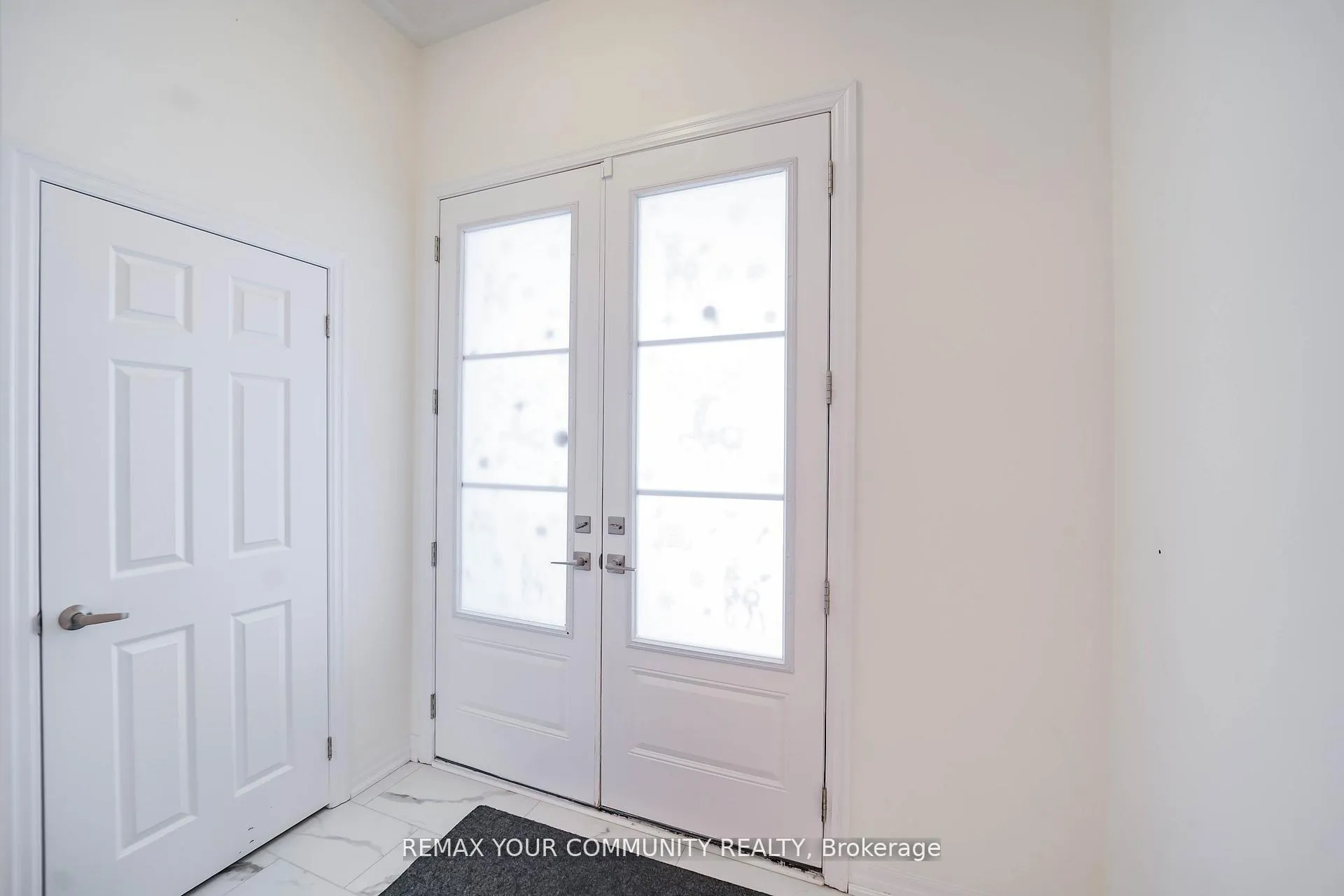 Photo 8 of 146 Flood Avenue, Clarington, Newcastle — HOMEH