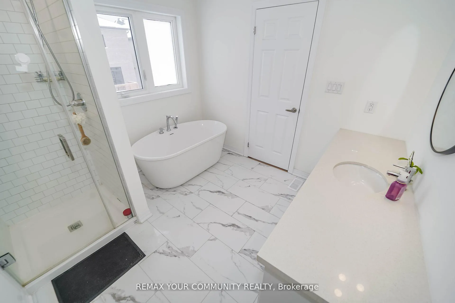 Photo 34 of 146 Flood Avenue, Clarington, Newcastle — HOMEH