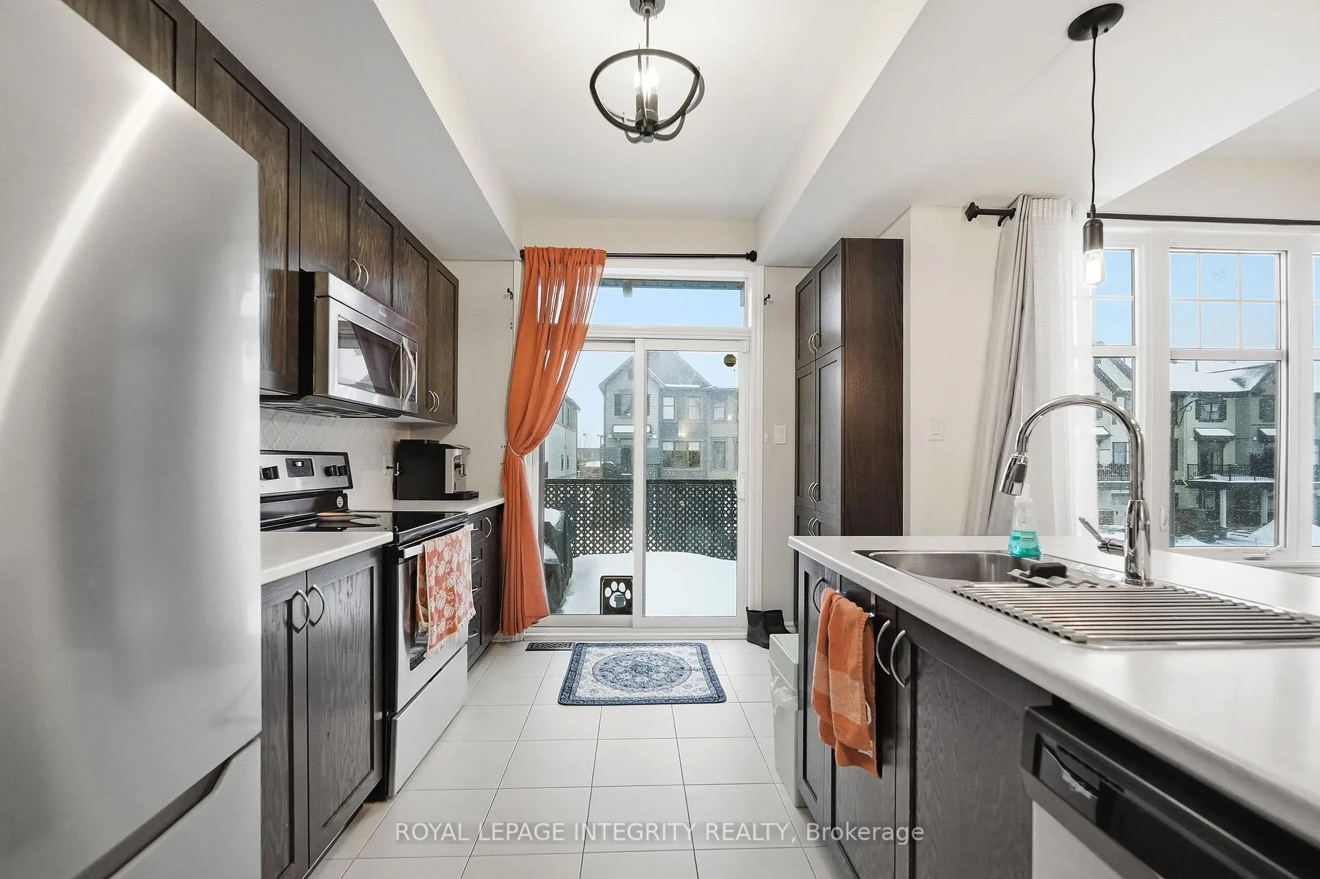 Photo 5 of 322 Citrine Street, Ottawa, Avalon West — HOMEH