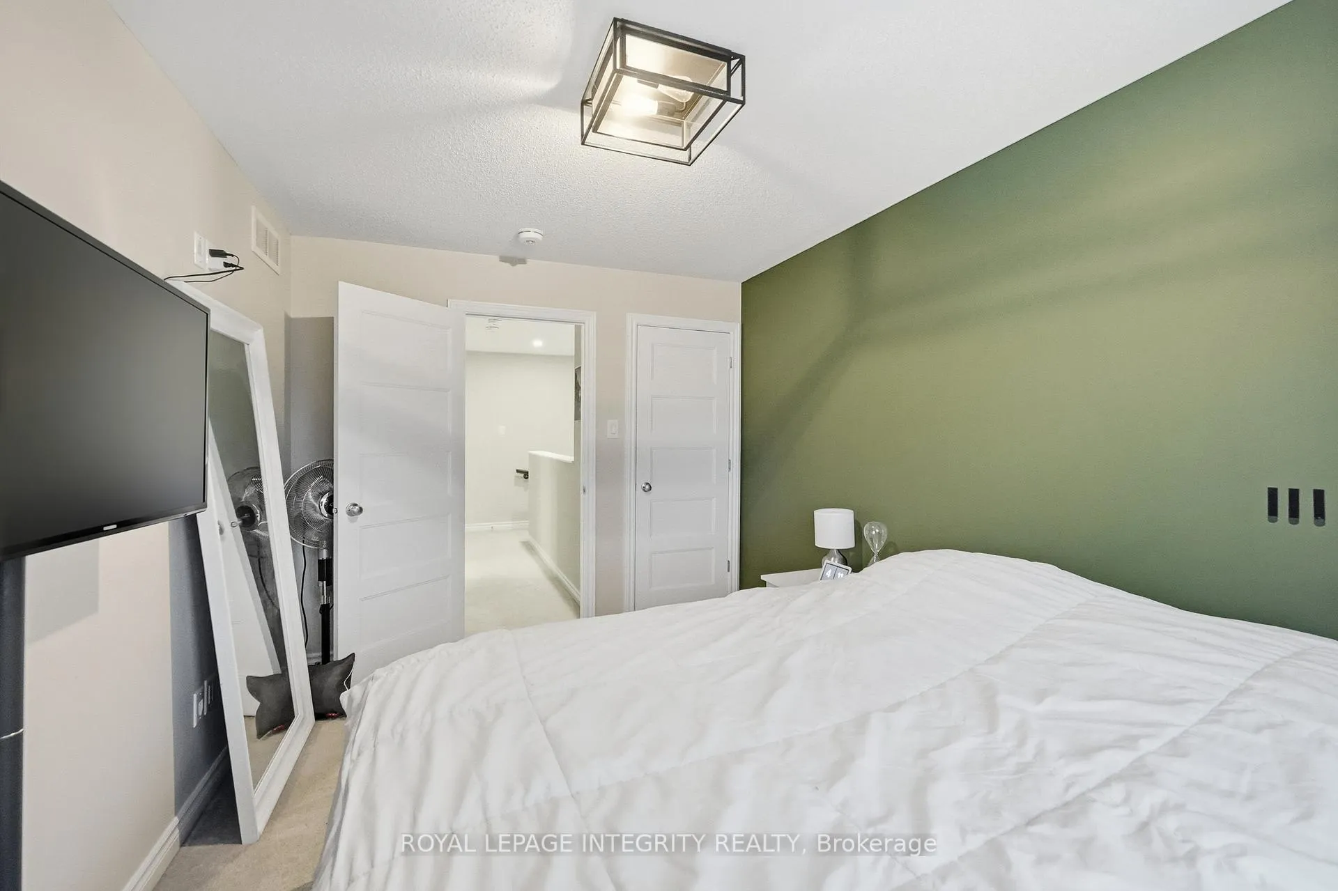 Photo 17 of 322 Citrine Street, Ottawa, Avalon West — HOMEH