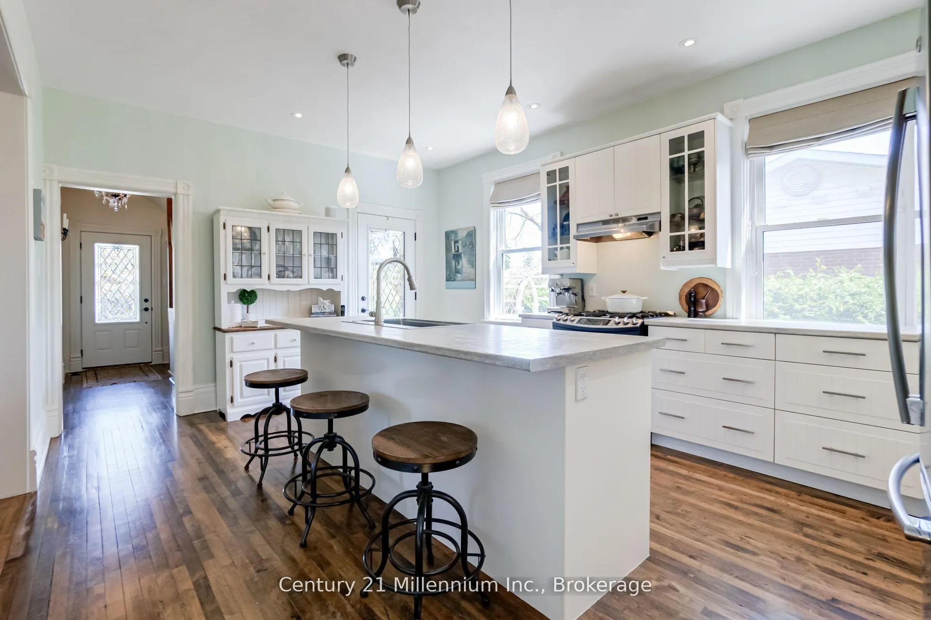Photo 10 of 439 Birch Street, Collingwood — HOMEH