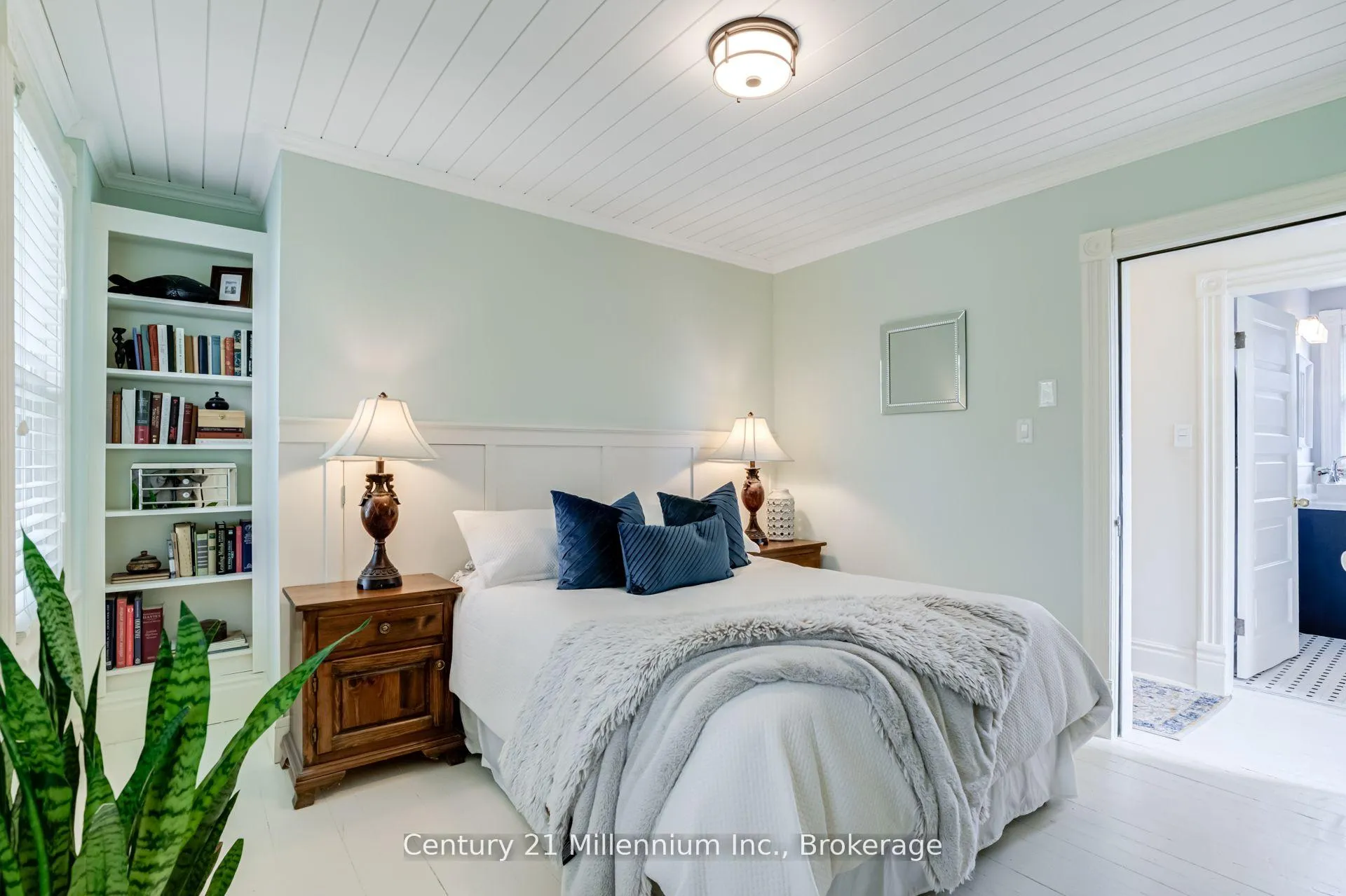 Photo 21 of 439 Birch Street, Collingwood — HOMEH
