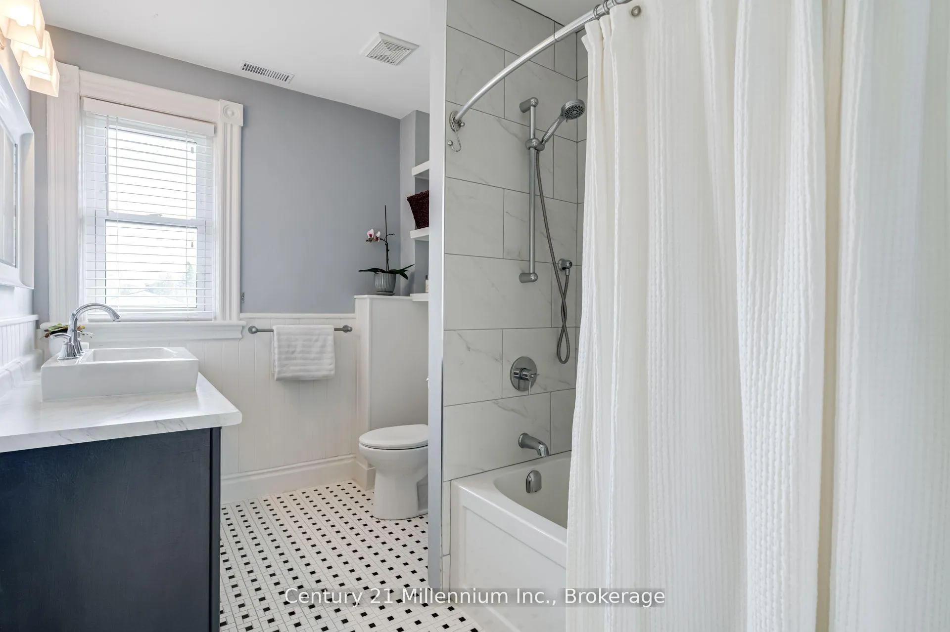 Photo 22 of 439 Birch Street, Collingwood — HOMEH