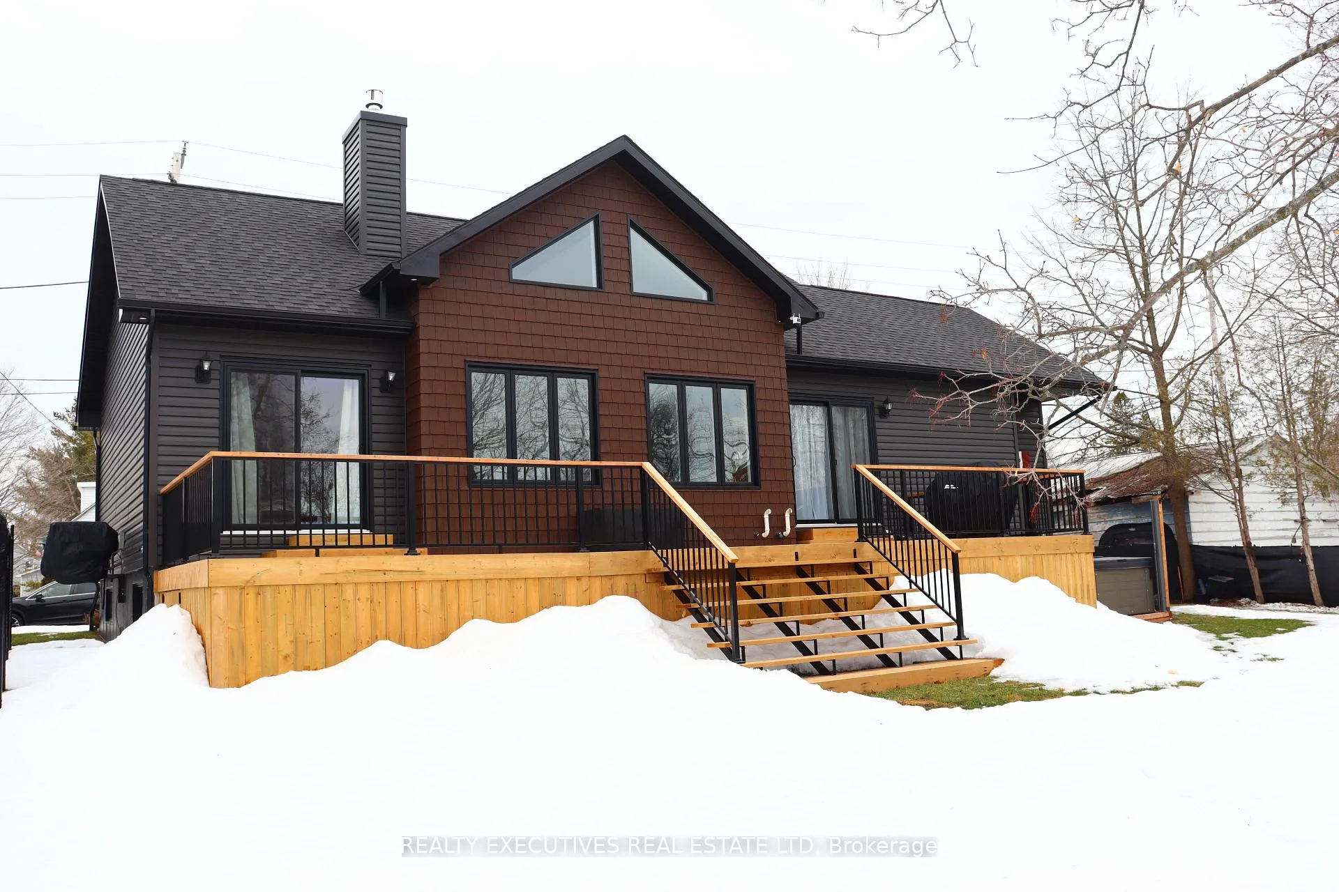 Photo 2 of 69 Mill Street, North Dundas, Chesterville — HOMEH