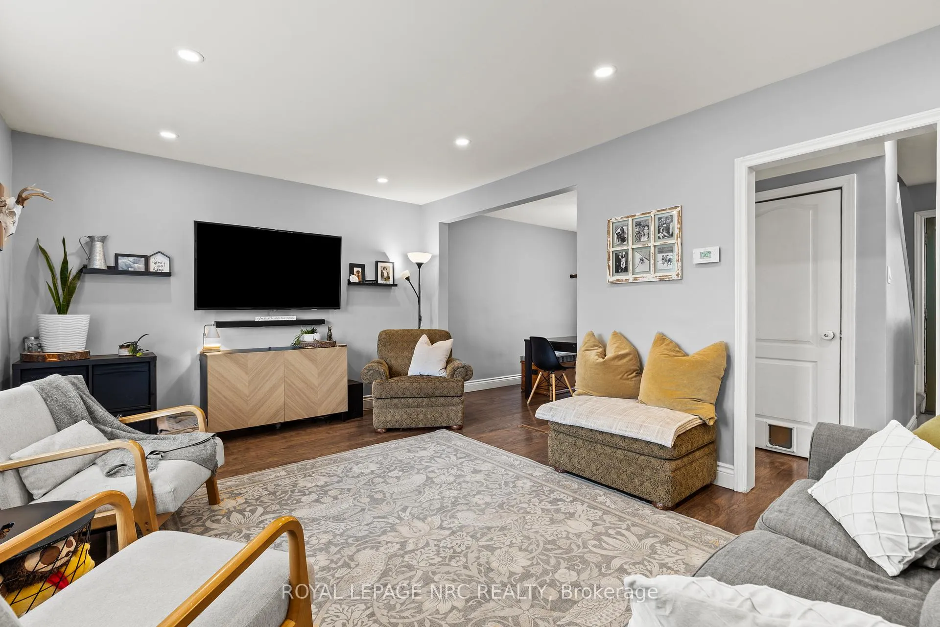 Photo 4 of 88 Park Avenue, St. Catharines, Secord Woods — HOMEH