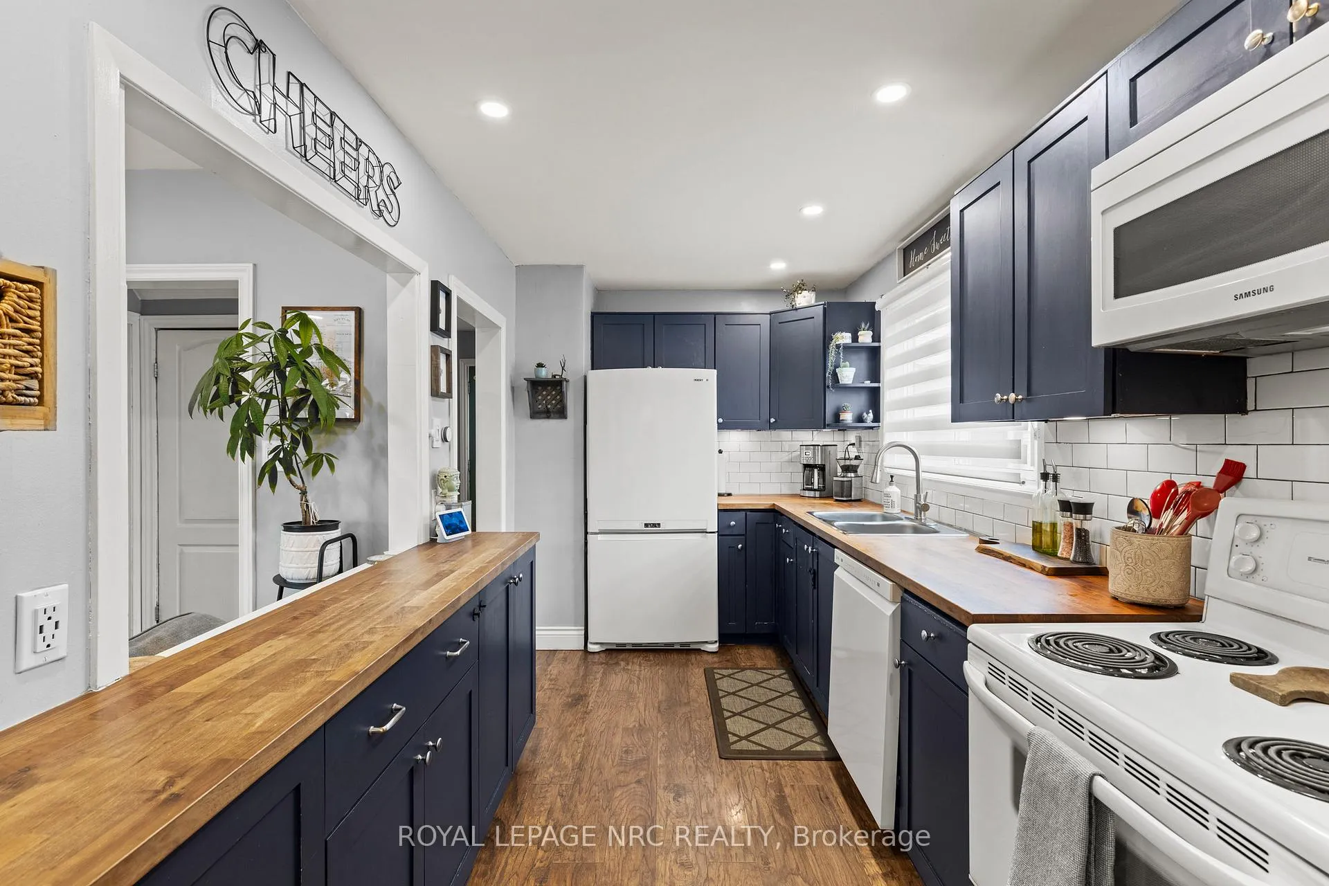 Photo 7 of 88 Park Avenue, St. Catharines, Secord Woods — HOMEH