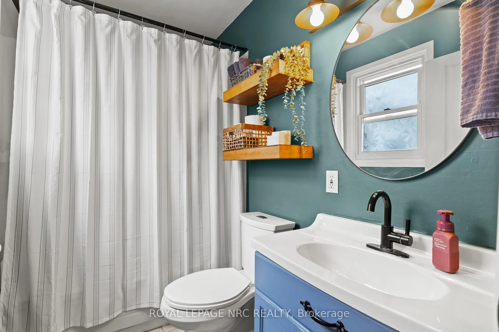Photo 10 of 88 Park Avenue, St. Catharines, Secord Woods — HOMEH