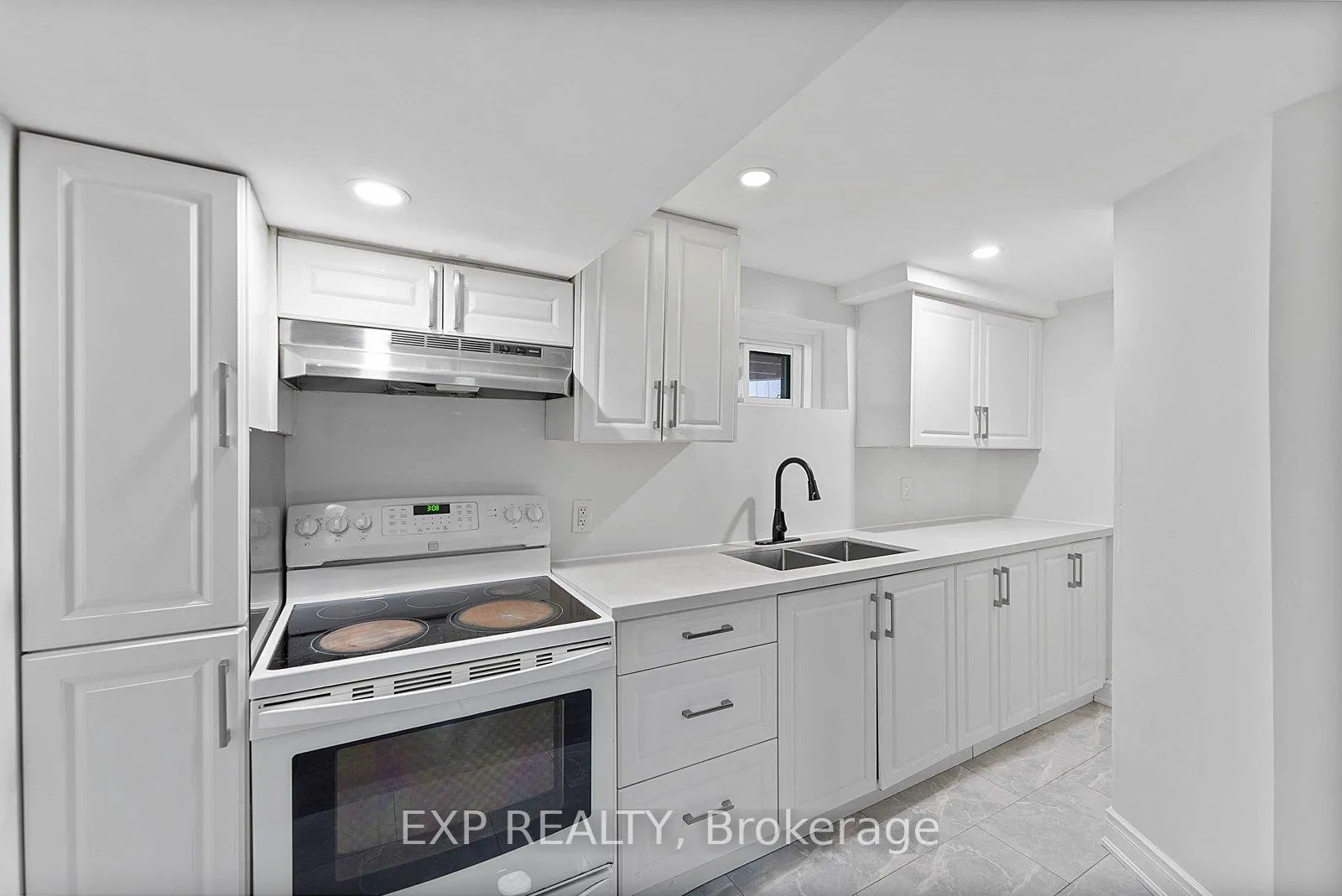 Photo 27 of 39 Hobden Place, Etobicoke, Willowridge-Martingrove-Richview — HOMEH