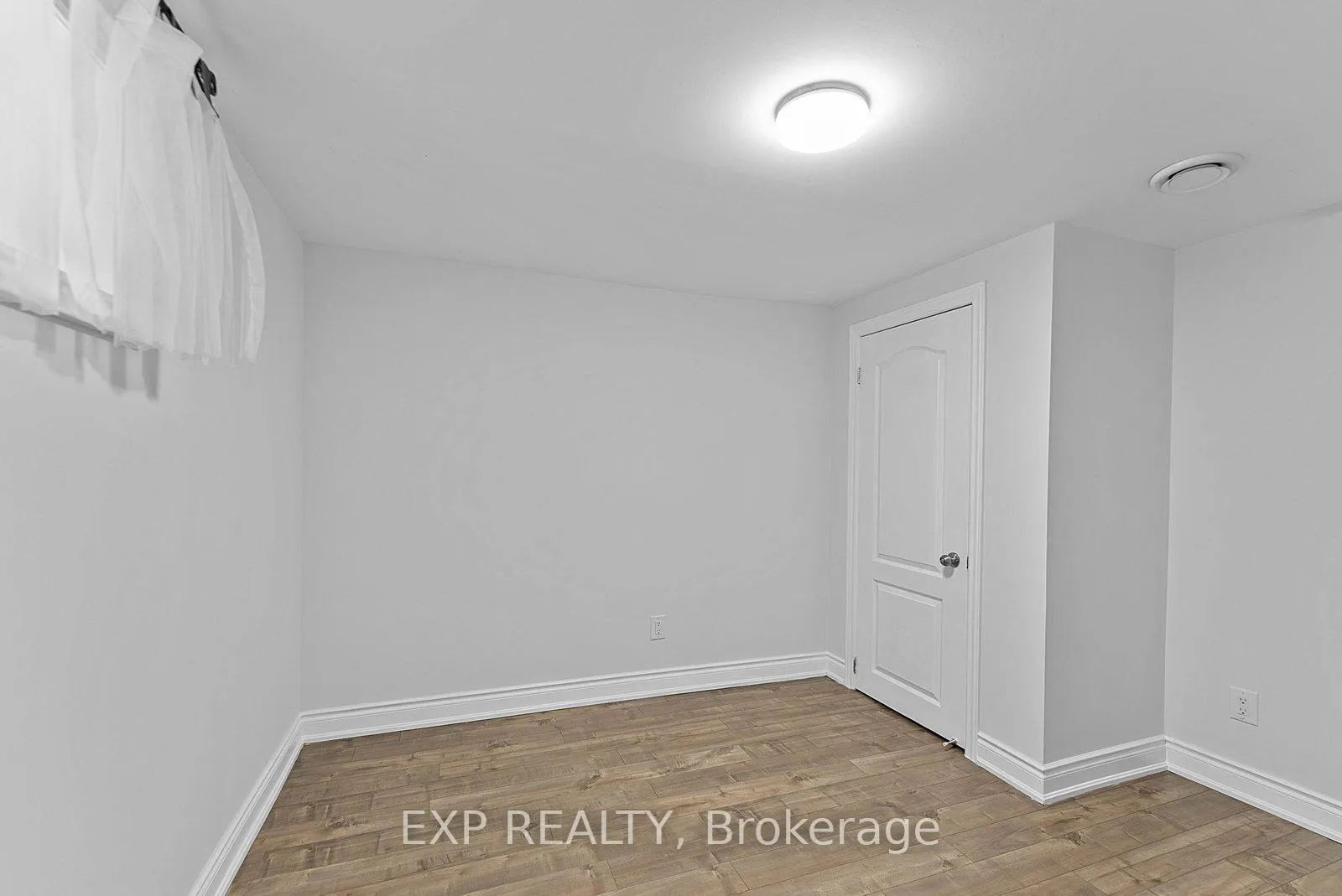 Photo 35 of 39 Hobden Place, Etobicoke, Willowridge-Martingrove-Richview — HOMEH