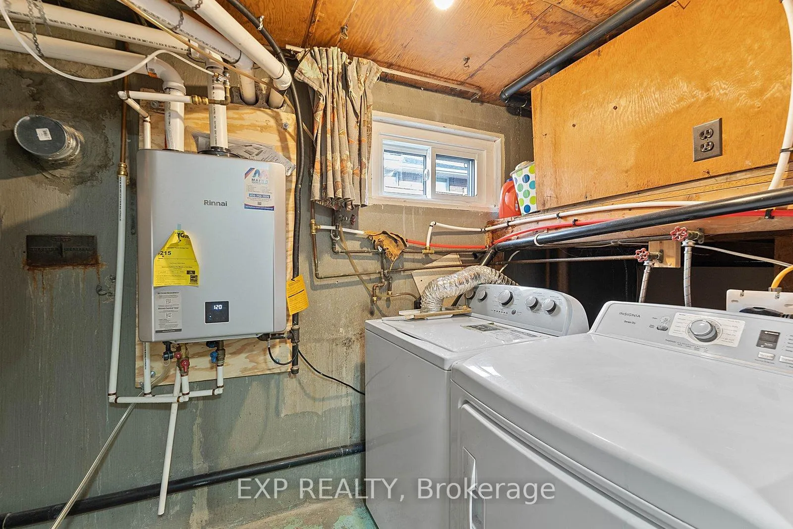 Photo 38 of 39 Hobden Place, Etobicoke, Willowridge-Martingrove-Richview — HOMEH