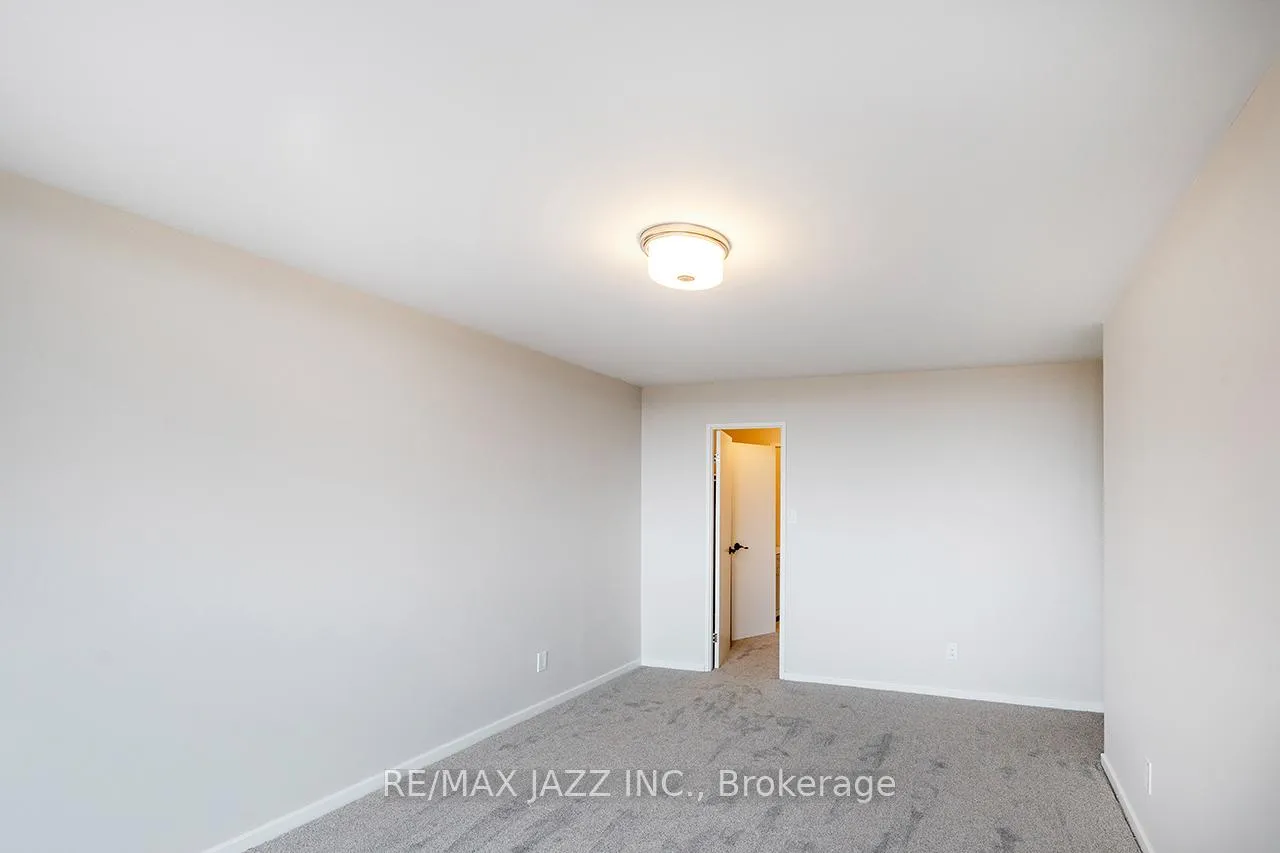 Photo 21 of Unit 403, 337 Simcoe Street N, Oshawa, O'Neill — HOMEH