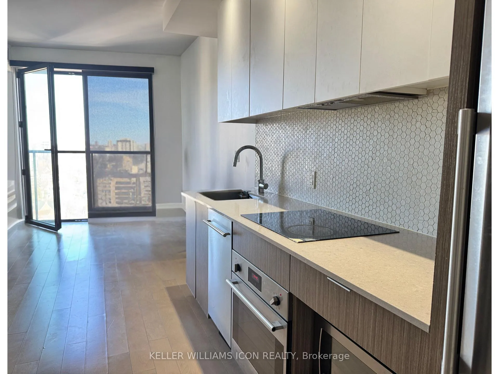 Photo 5 of Unit 1603, 20 Daly Avenue, Ottawa, Sandy Hill — HOMEH