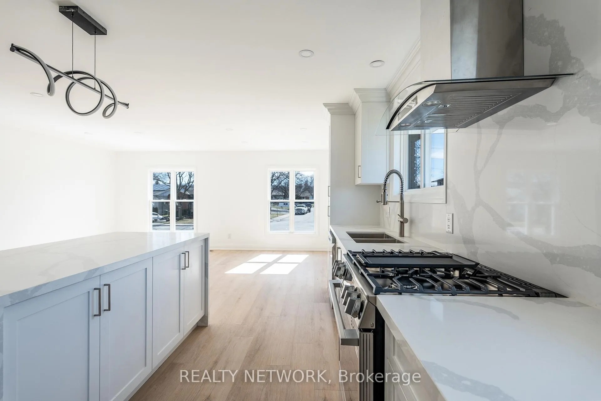 Photo 15 of 64 Brookstream Court, Hamilton, Red Hill — HOMEH