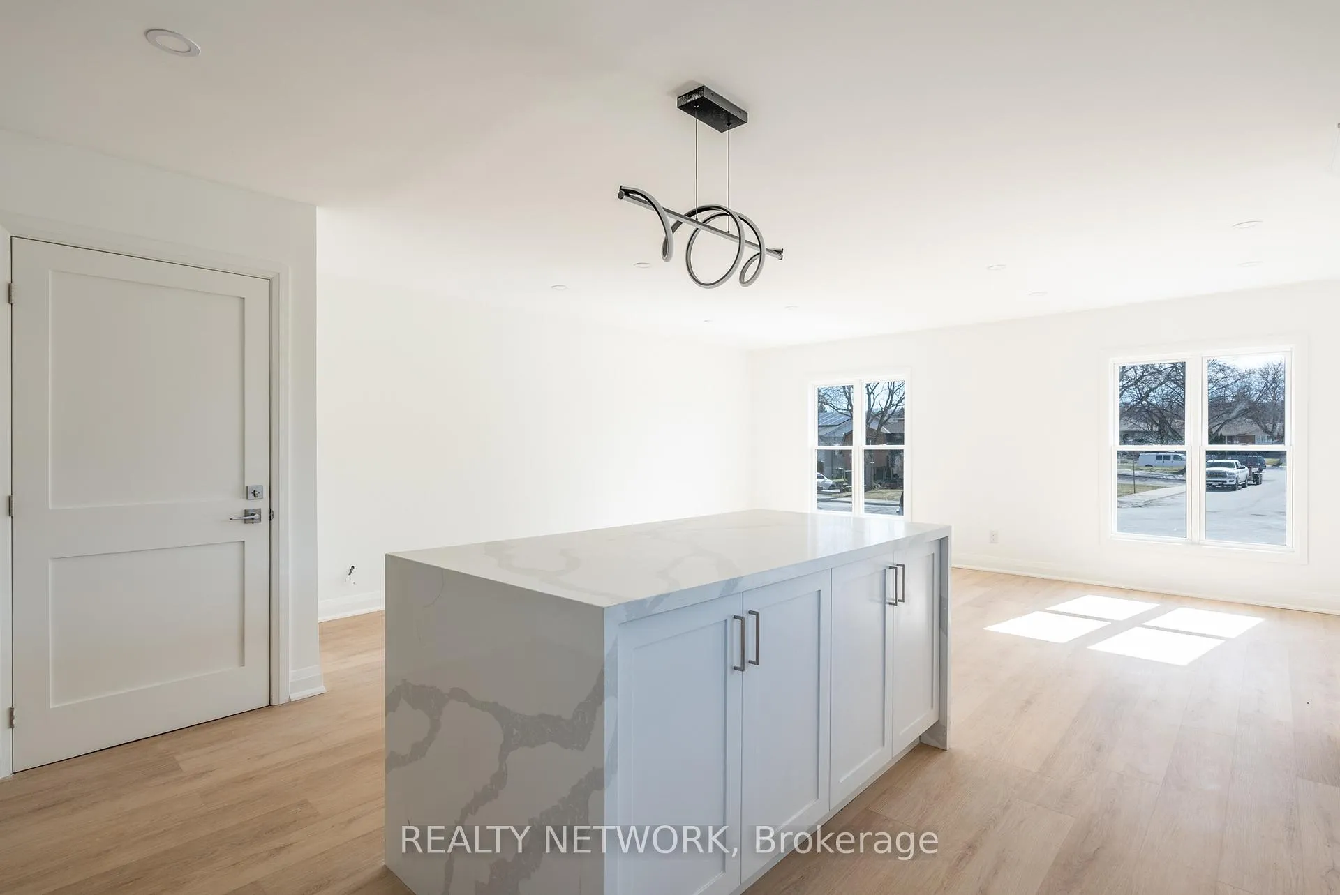 Photo 16 of 64 Brookstream Court, Hamilton, Red Hill — HOMEH