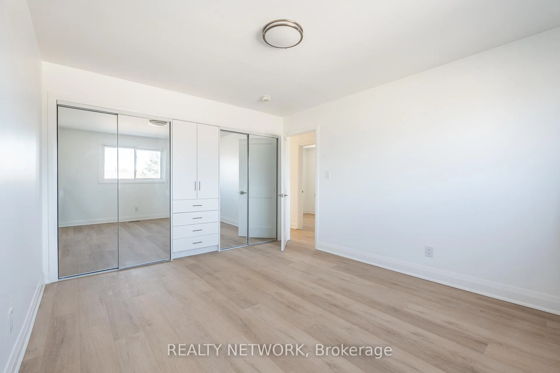 Photo 18 of 64 Brookstream Court, Hamilton, Red Hill — HOMEH