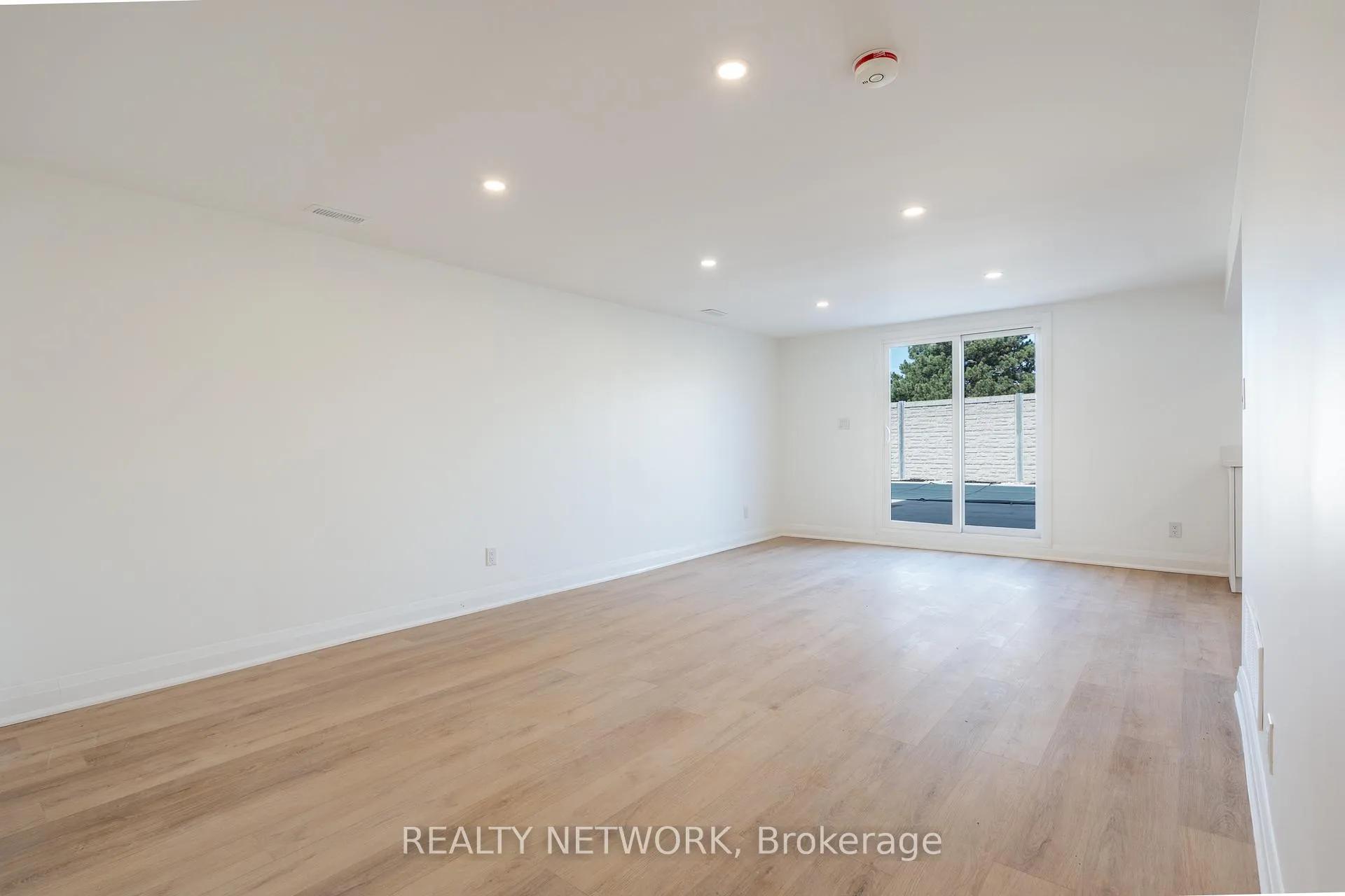 Photo 26 of 64 Brookstream Court, Hamilton, Red Hill — HOMEH