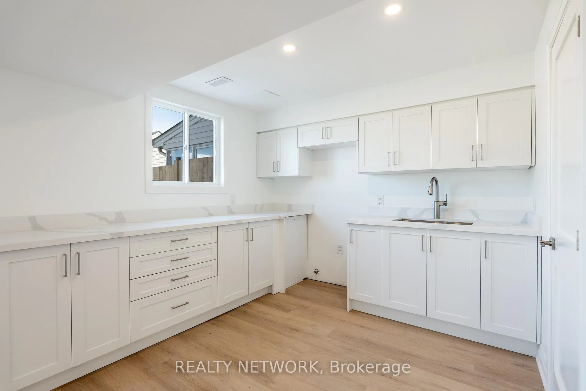 Photo 34 of 64 Brookstream Court, Hamilton, Red Hill — HOMEH