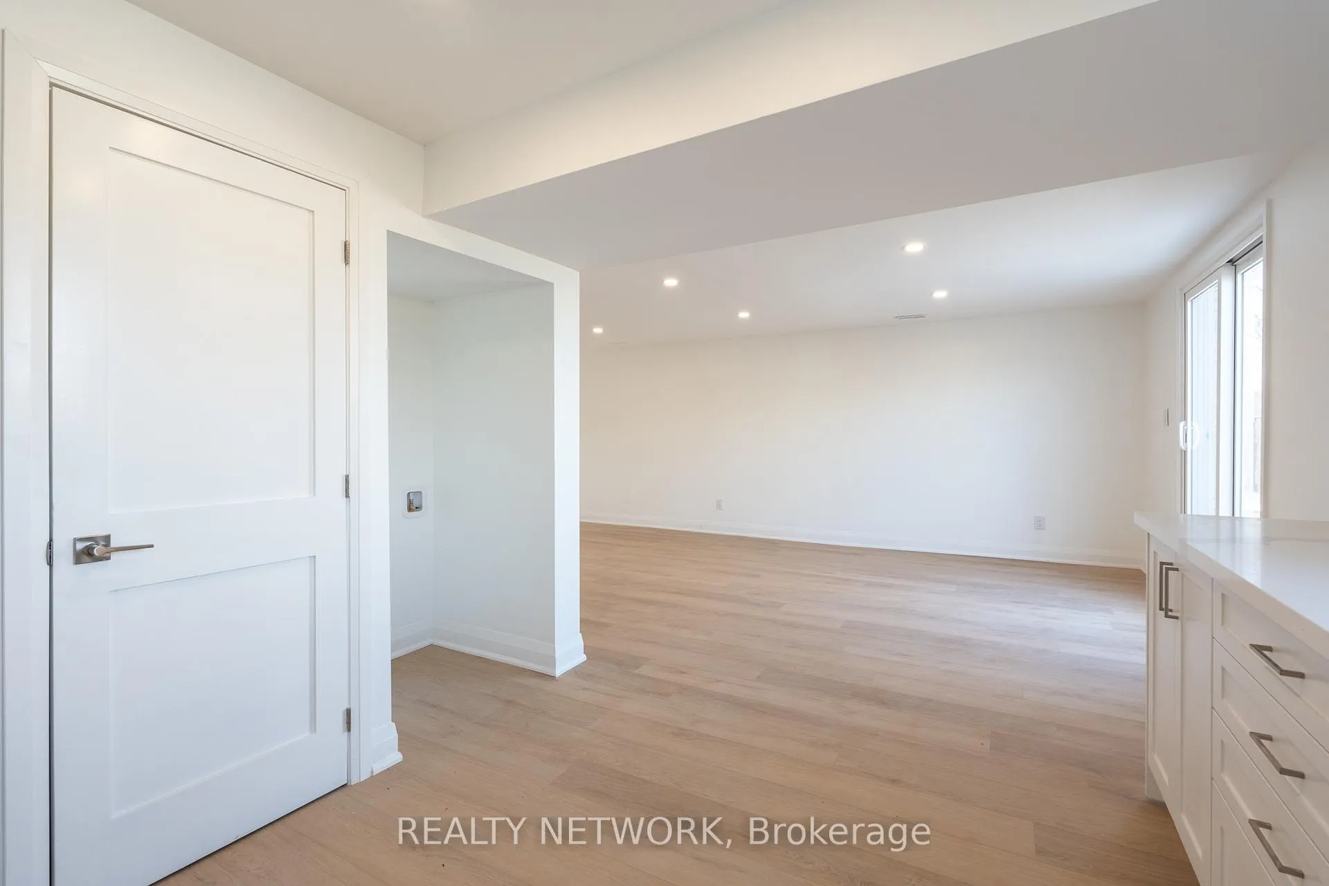 Photo 35 of 64 Brookstream Court, Hamilton, Red Hill — HOMEH