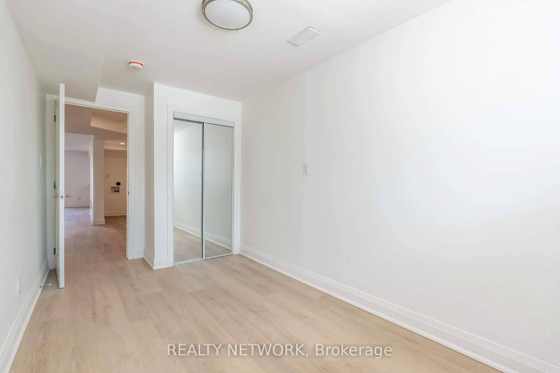 Photo 39 of 64 Brookstream Court, Hamilton, Red Hill — HOMEH