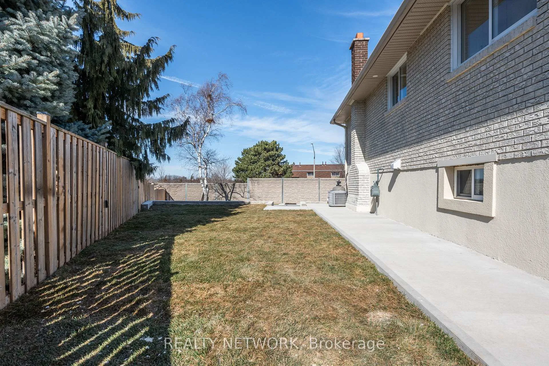 Photo 41 of 64 Brookstream Court, Hamilton, Red Hill — HOMEH