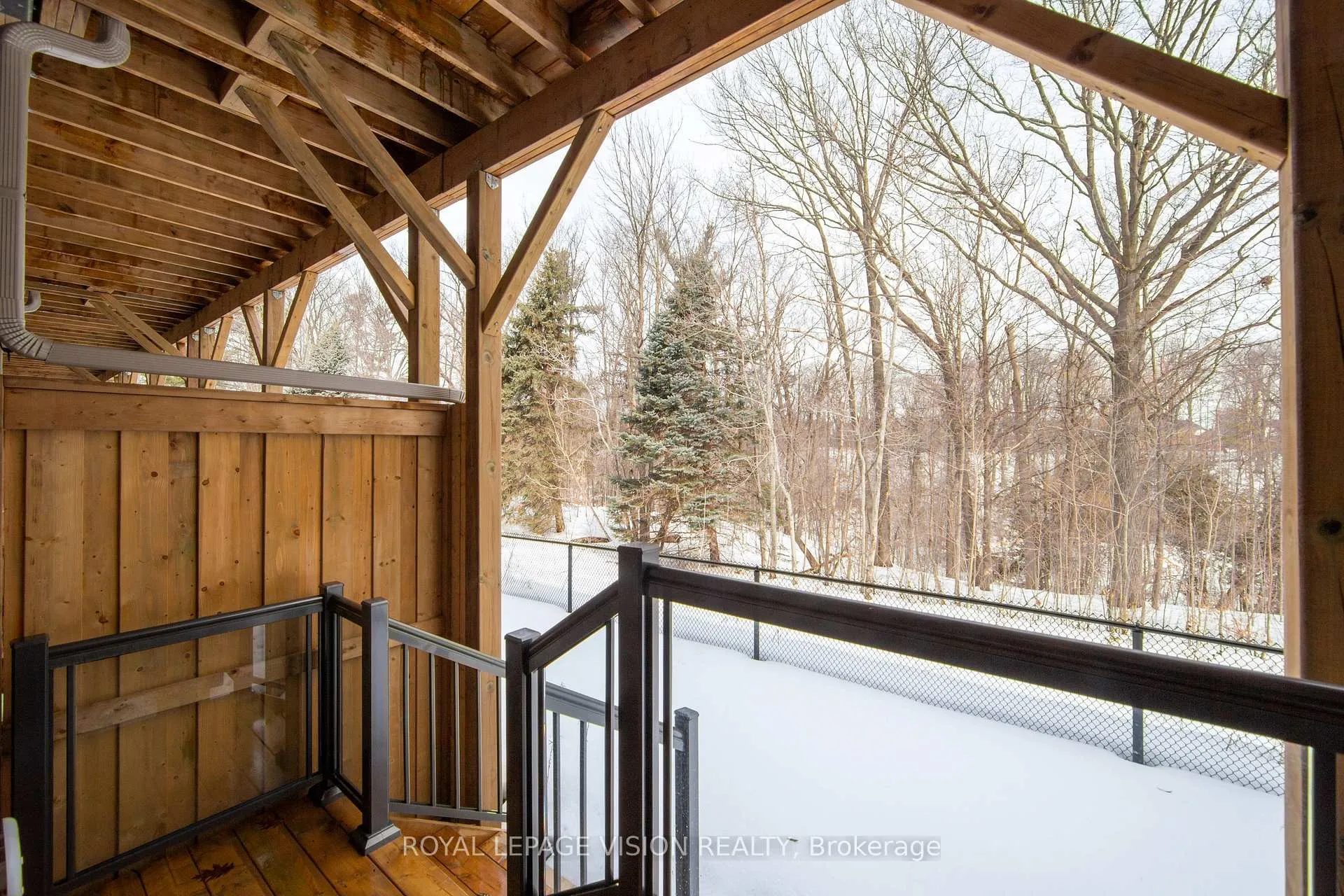Photo 8 of 51 Folcroft Street, Brampton, Credit Valley — HOMEH