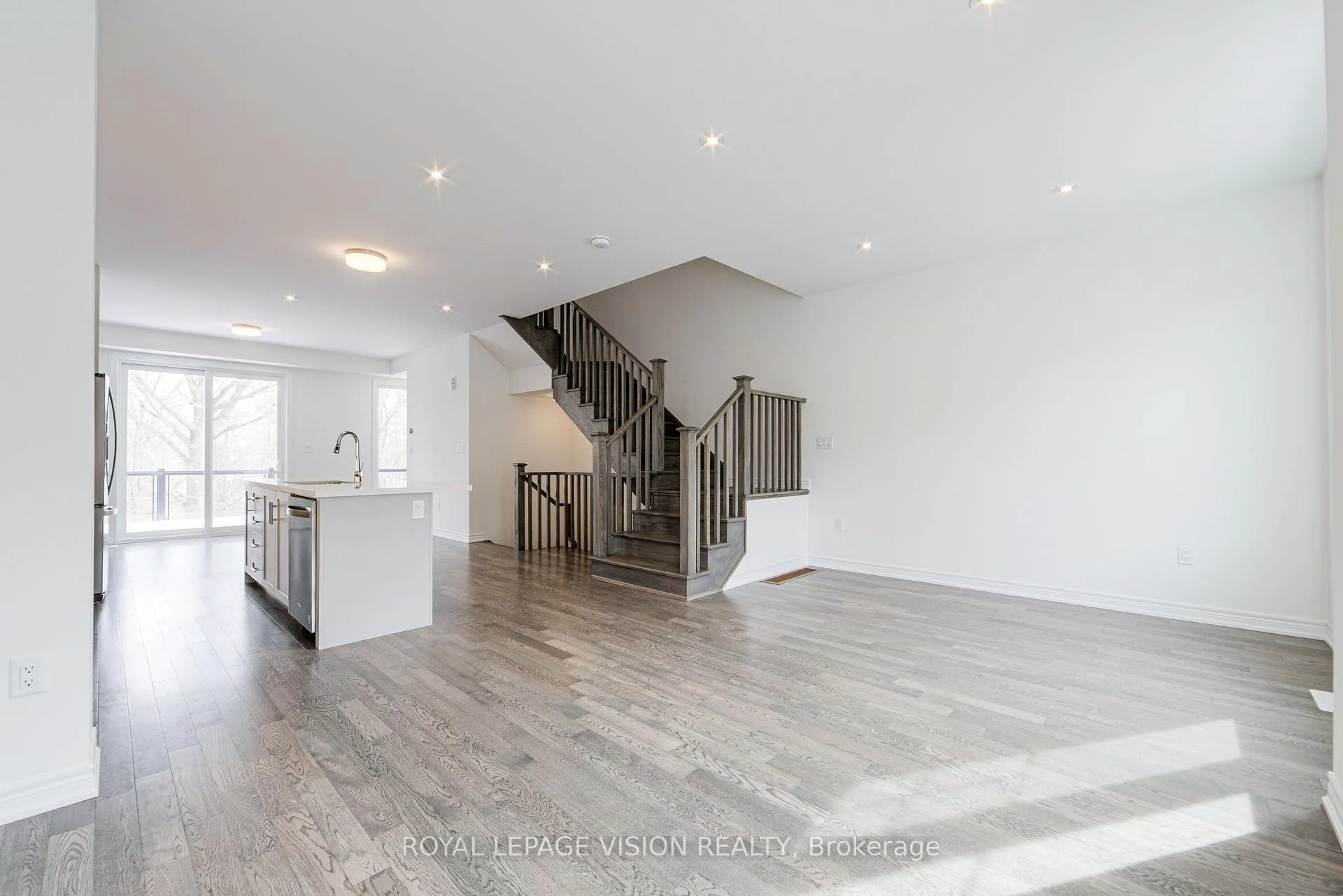 Photo 20 of 51 Folcroft Street, Brampton, Credit Valley — HOMEH