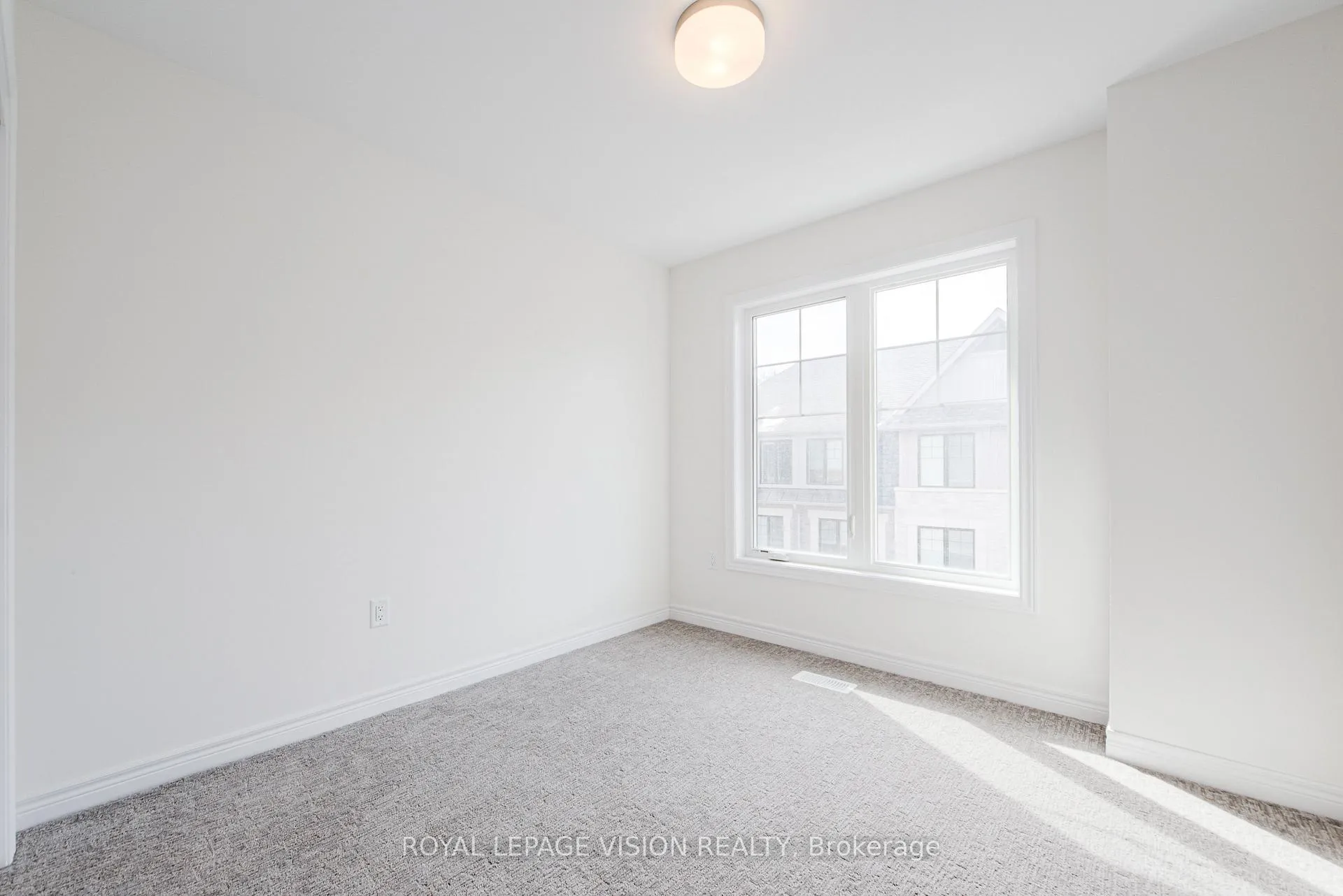 Photo 32 of 51 Folcroft Street, Brampton, Credit Valley — HOMEH
