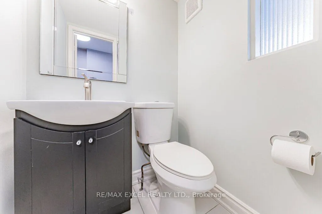 Photo 25 of 15 Knightsbridge Way, Markham, Markham Village — HOMEH