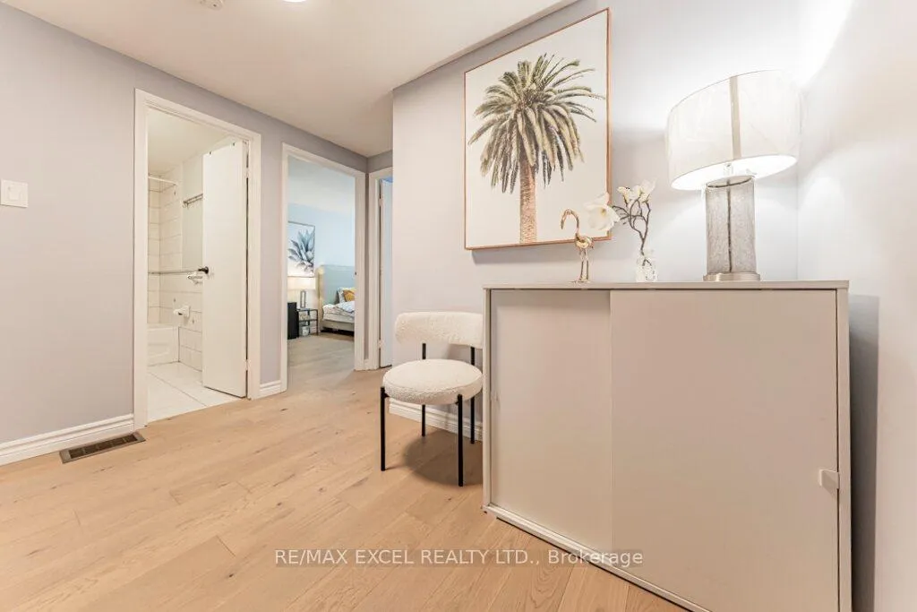 Photo 28 of 15 Knightsbridge Way, Markham, Markham Village — HOMEH
