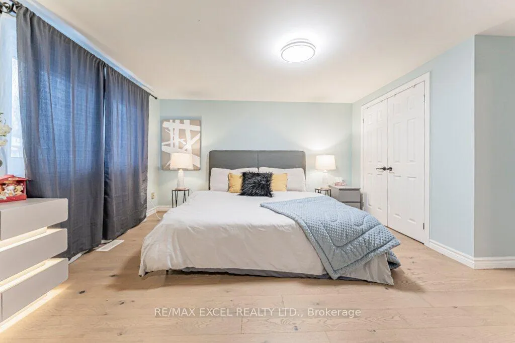 Photo 30 of 15 Knightsbridge Way, Markham, Markham Village — HOMEH