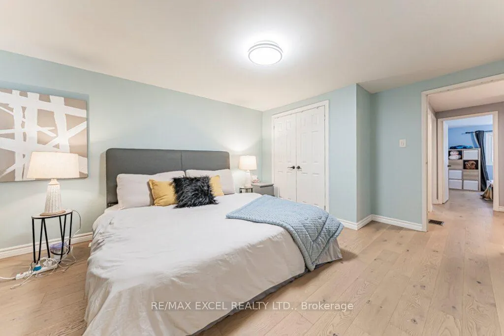 Photo 32 of 15 Knightsbridge Way, Markham, Markham Village — HOMEH
