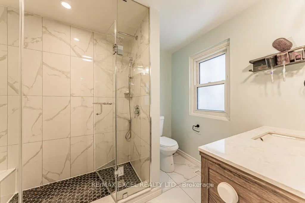 Photo 33 of 15 Knightsbridge Way, Markham, Markham Village — HOMEH