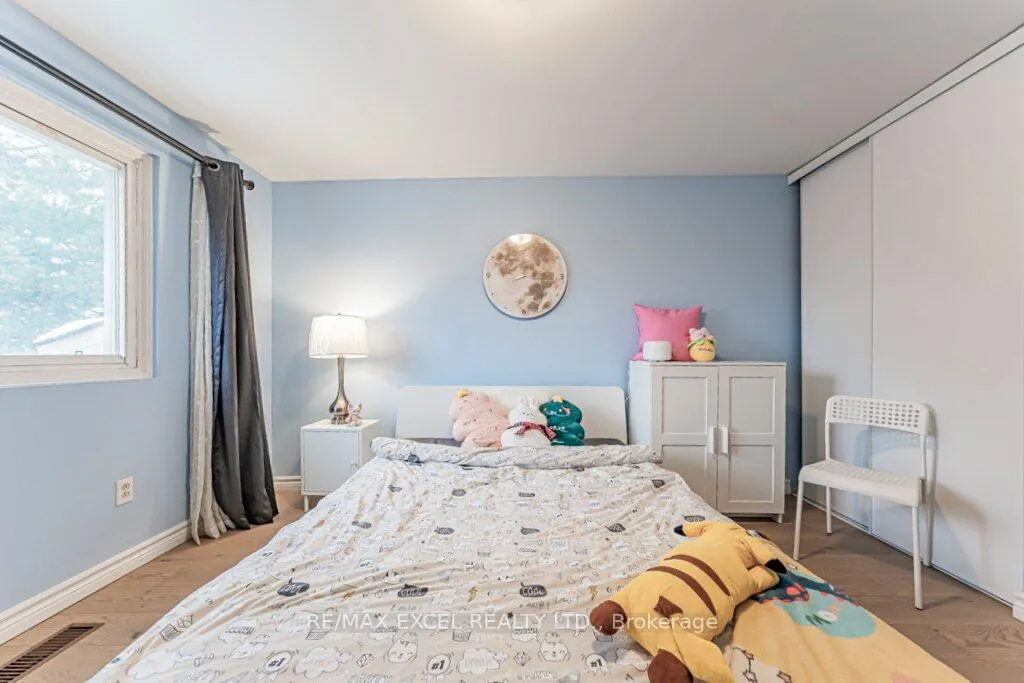 Photo 37 of 15 Knightsbridge Way, Markham, Markham Village — HOMEH
