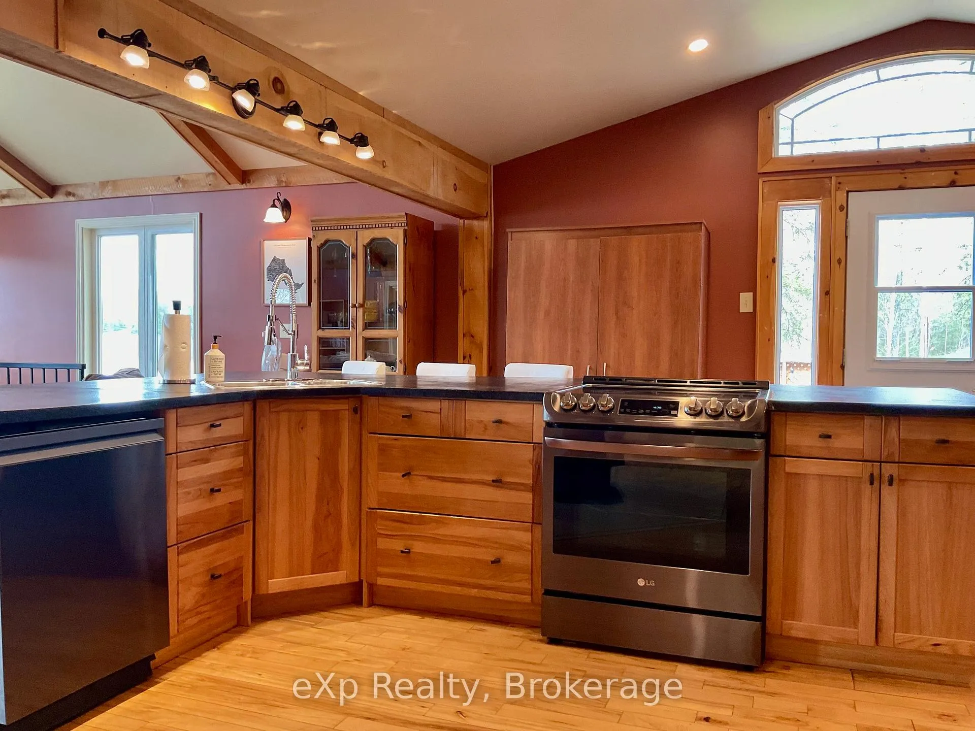 Photo 2 of 19 Valley Drive, Parry Sound Remote Area, Golden Valley — HOMEH