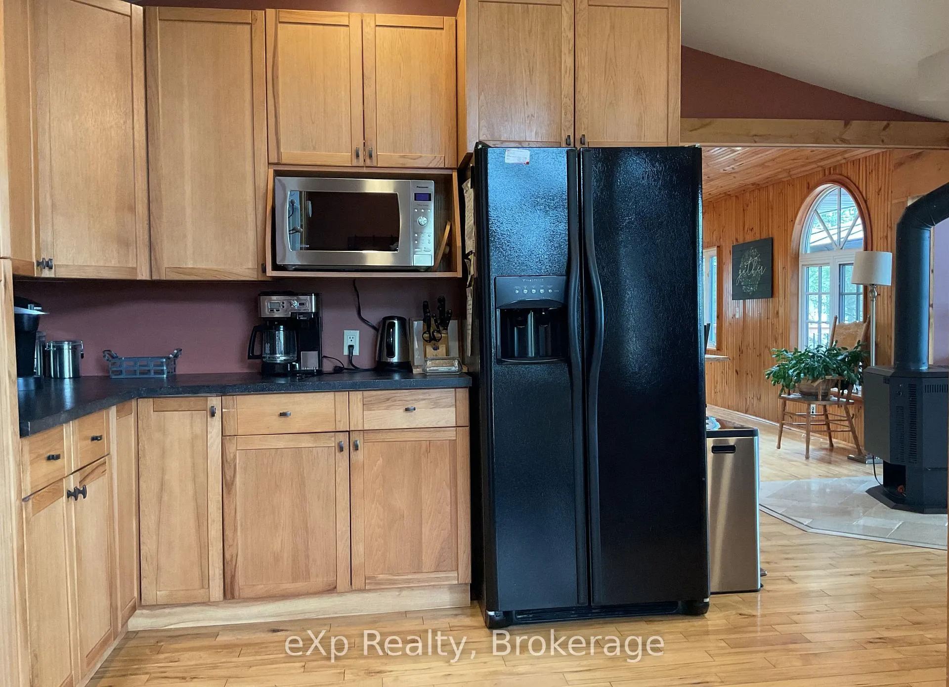 Photo 3 of 19 Valley Drive, Parry Sound Remote Area, Golden Valley — HOMEH
