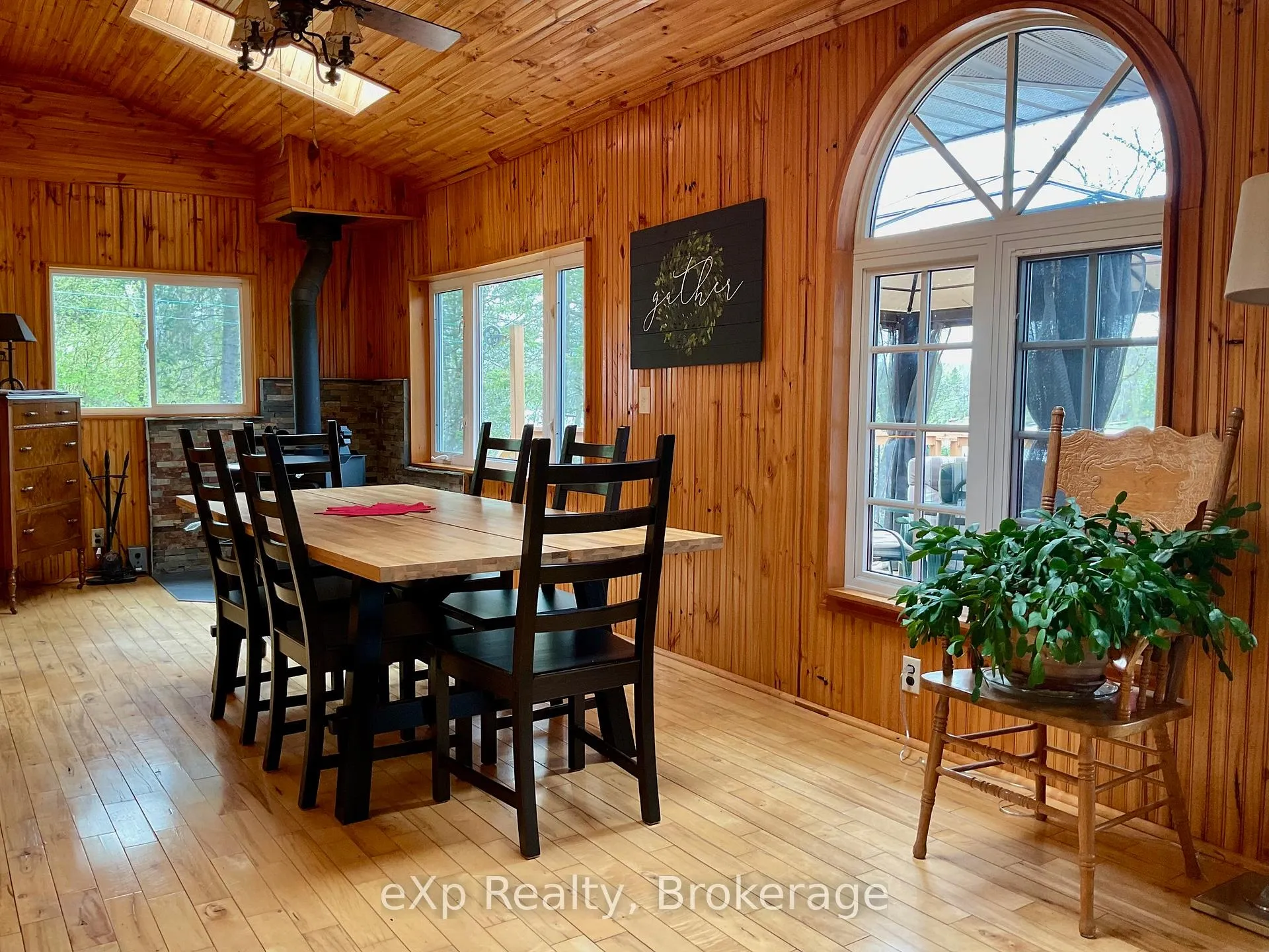 Photo 4 of 19 Valley Drive, Parry Sound Remote Area, Golden Valley — HOMEH
