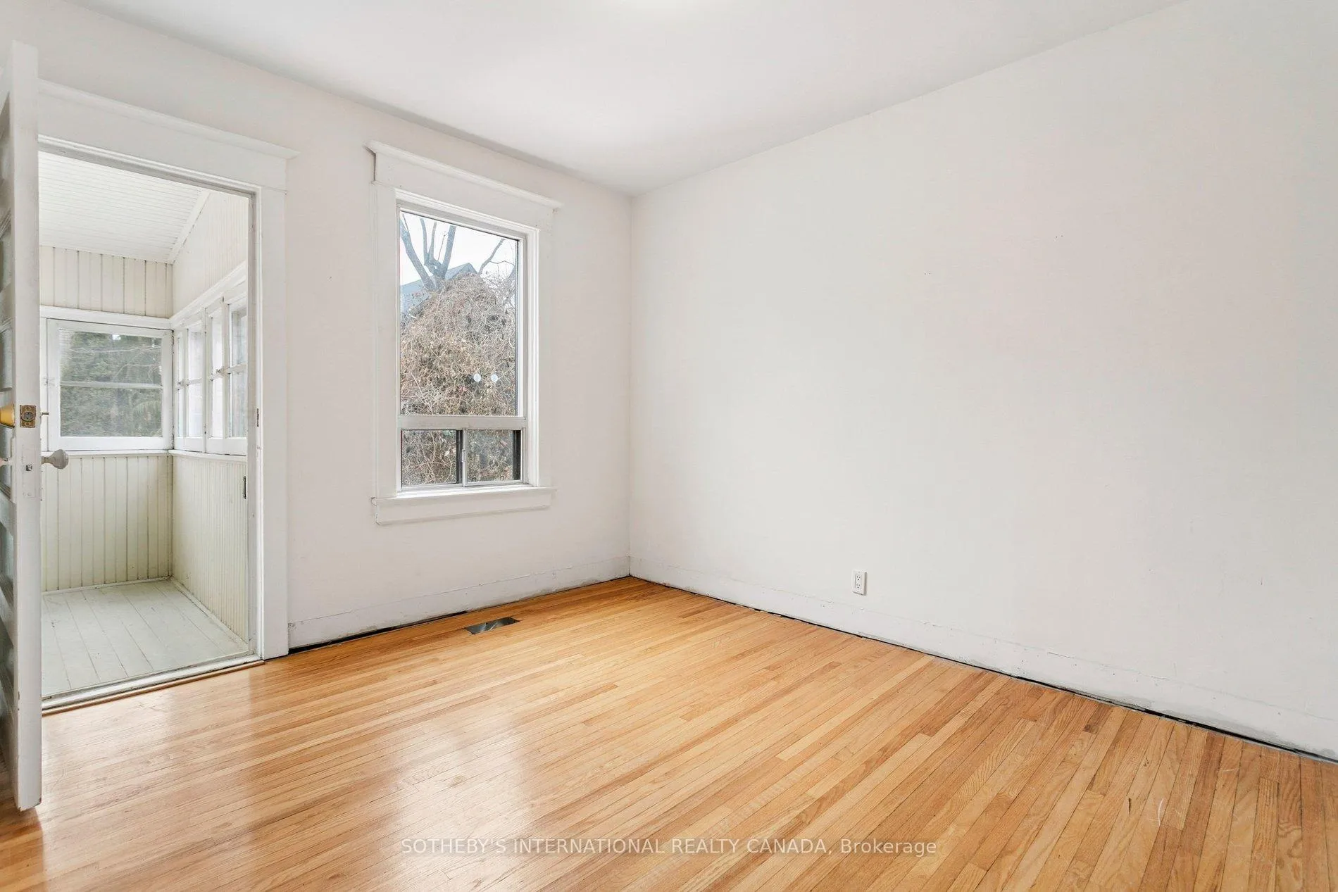 Photo 13 of 34 Indian Road, Toronto, High Park-Swansea — HOMEH