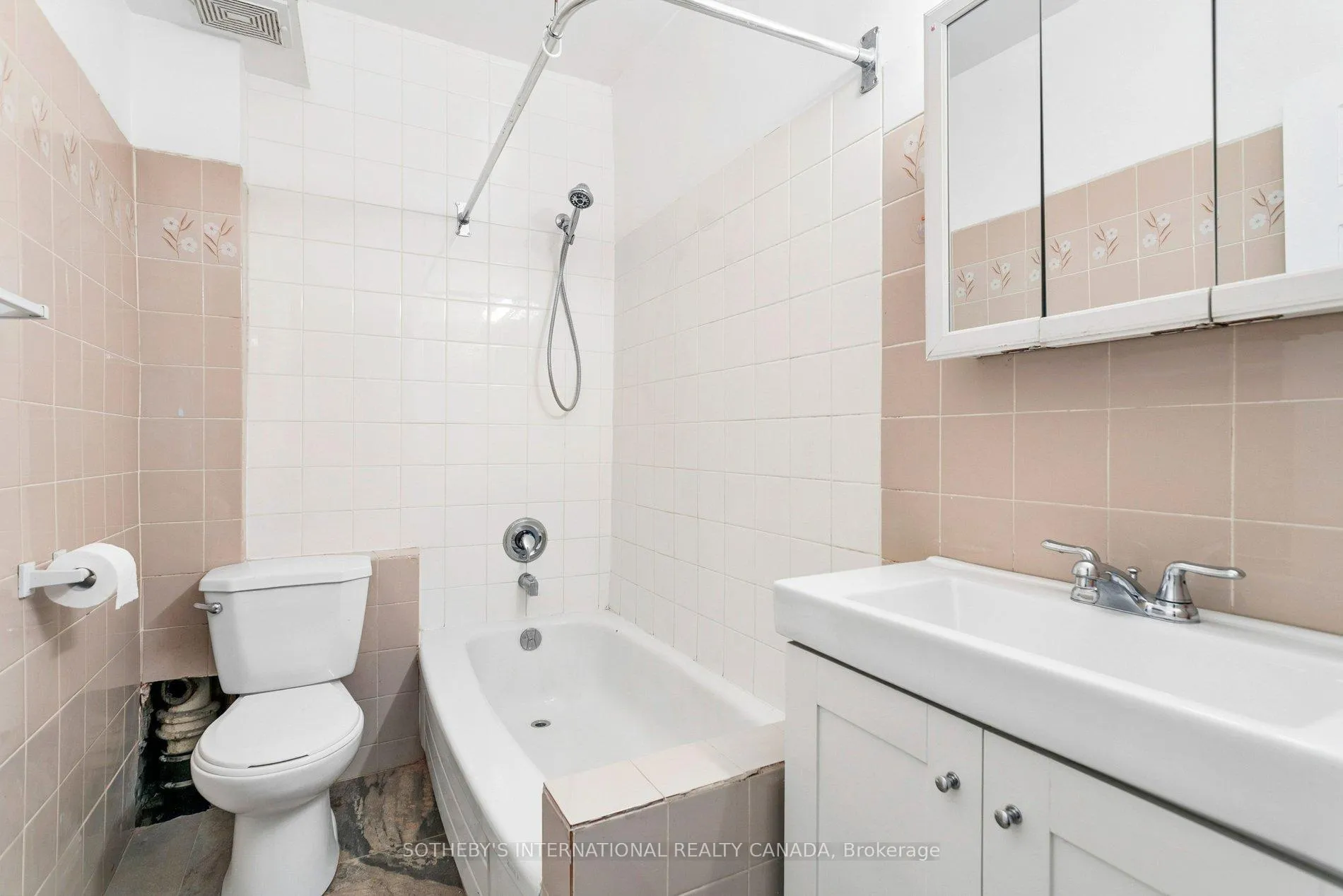 Photo 17 of 34 Indian Road, Toronto, High Park-Swansea — HOMEH