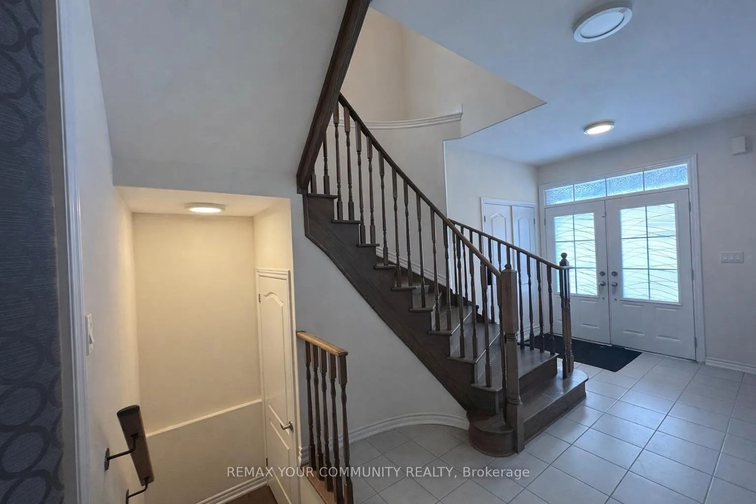 Photo 3 of Unit UPPER, 3055 Orion Boulevard, Orillia — HOMEH