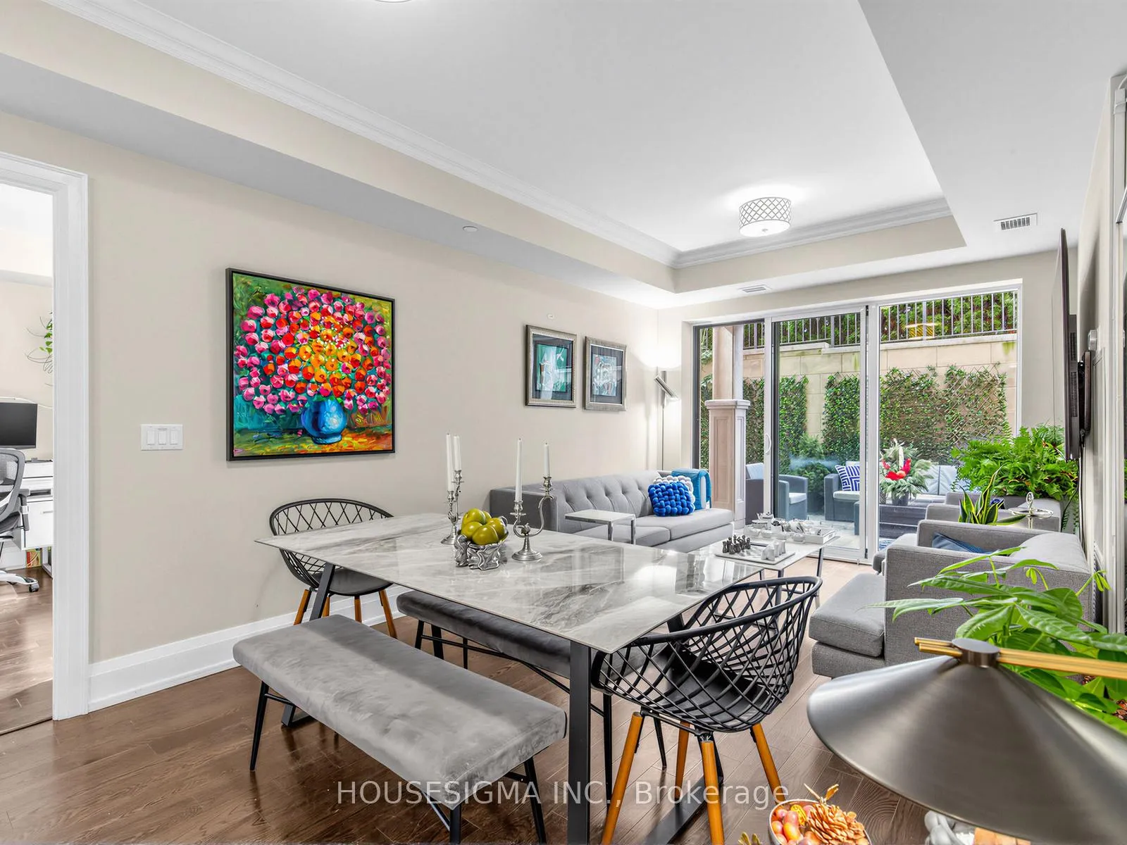 Photo 4 of Unit 413, 1888 Bayview Avenue, North York, Bridle Path-Sunnybrook-York Mills — HOMEH
